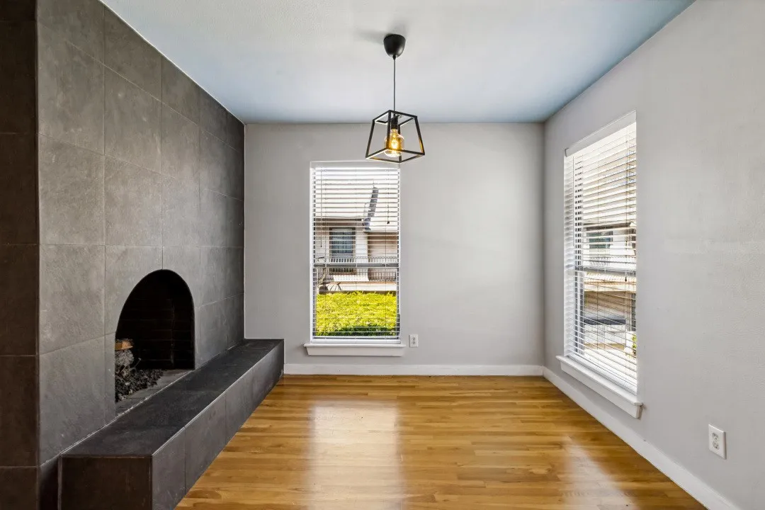 Condominium For Sale in Dallas County , 5806 Birchbrook Drive 210, Dallas, Texas 75206, 2 Bedroom, 2 Bathroom, Garage spaces, 1,097 Sqft, built in 1970, mls#21395697, Real Estate Agent in Dallas, Homes For Sale in Dallas county, Homes For Sale in Dallas, Realtor in Dallas Texas, Real Estate Brokerage Independent Realty Texas, Luminita Cordes Realtor