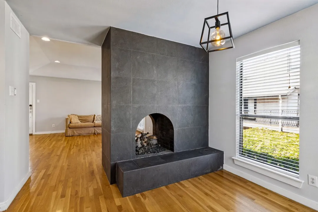 Condominium For Sale in Dallas County , 5806 Birchbrook Drive 210, Dallas, Texas 75206, 2 Bedroom, 2 Bathroom, Garage spaces, 1,097 Sqft, built in 1970, mls#21395697, Real Estate Agent in Dallas, Homes For Sale in Dallas county, Homes For Sale in Dallas, Realtor in Dallas Texas, Real Estate Brokerage Independent Realty Texas, Luminita Cordes Realtor