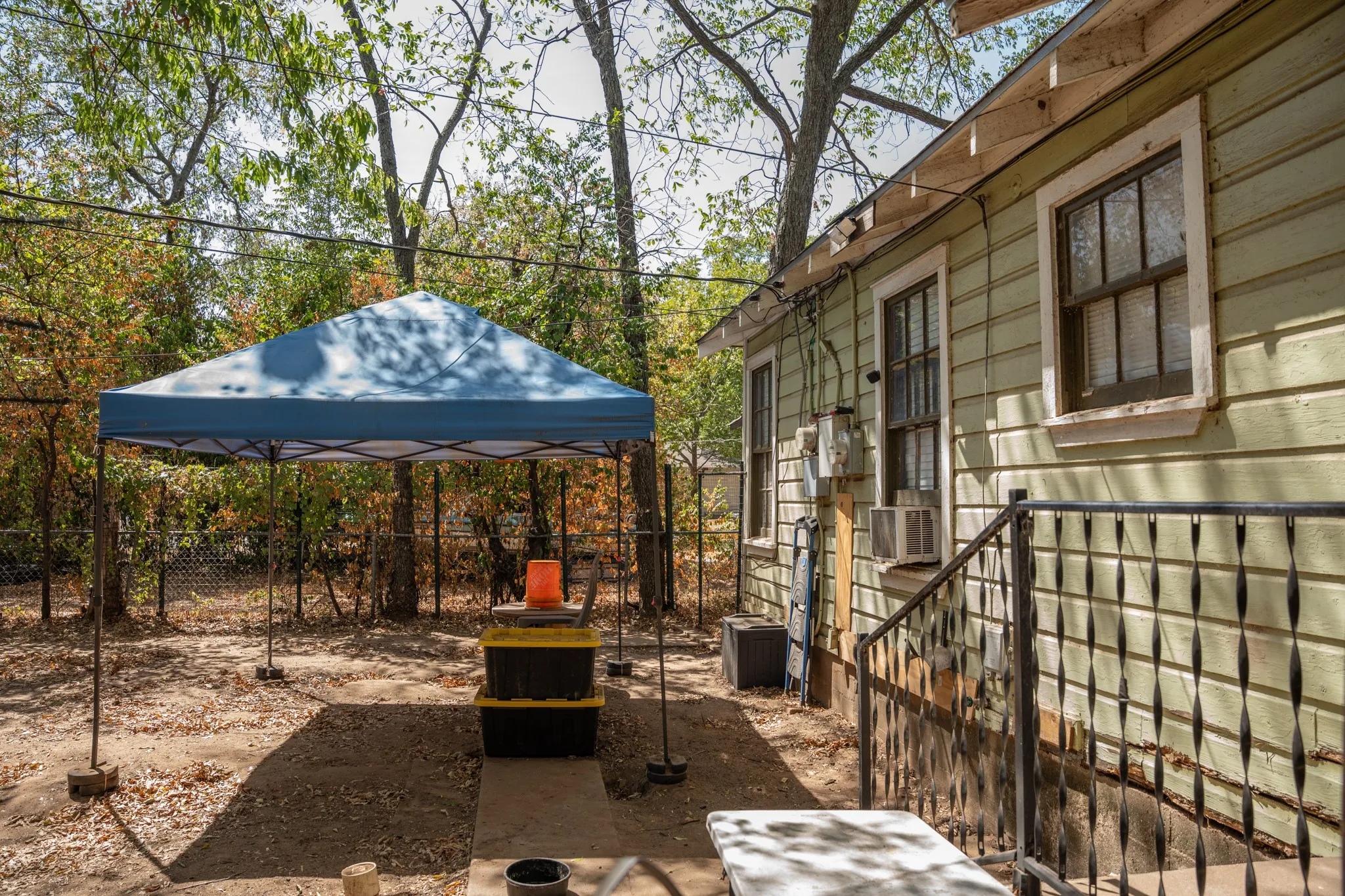 2849 Porch