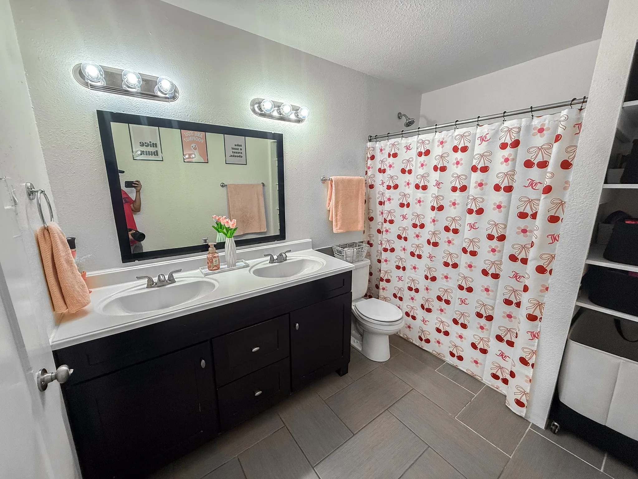 Single Family Residence For Sale in Tarrant County , 2945 Handley Drive, Fort Worth, Texas 76112, 2 Bedroom, 1 Bathroom, Garage spaces, 1,224 Sqft, built in 1949, mls#21385655, Real Estate Agent in Fort Worth, Homes For Sale in Tarrant county, Homes For Sale in Fort Worth, Realtor in Fort Worth Texas, Real Estate Brokerage Independent Realty Texas, Luminita Cordes Realtor