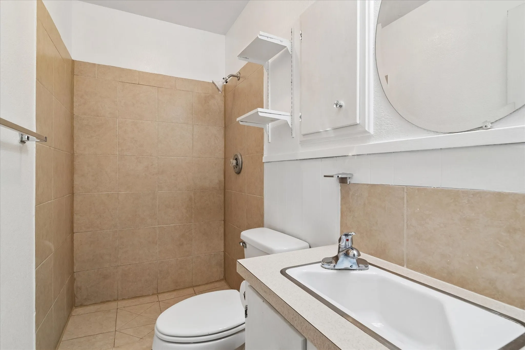 Single Family Residence For Sale in Grayson County , 1109 S Valentine Drive, Sherman, Texas 75090, 3 Bedroom, 2 Bathroom, 2 Garage spaces, 1,486 Sqft, built in 1965, mls#21395397, Real Estate Agent in Sherman, Homes For Sale in Grayson county, Homes For Sale in Sherman, Realtor in Sherman Texas, Real Estate Brokerage Independent Realty Texas, Luminita Cordes Realtor