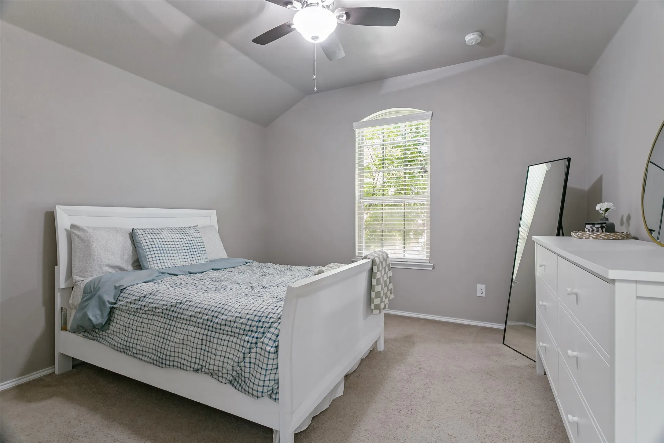 Single Family Residence For Sale in Collin County , 11704 Hamptonbrook Drive, Mc Kinney, Texas 75071, 4 Bedroom, 4 Bathroom, 2 Garage spaces, 3,027 Sqft, built in 2013, mls#21391577, Real Estate Agent in Mc Kinney, Homes For Sale in Collin county, Homes For Sale in Mc Kinney, Realtor in Mc Kinney Texas, Real Estate Brokerage Independent Realty Texas, Luminita Cordes Realtor