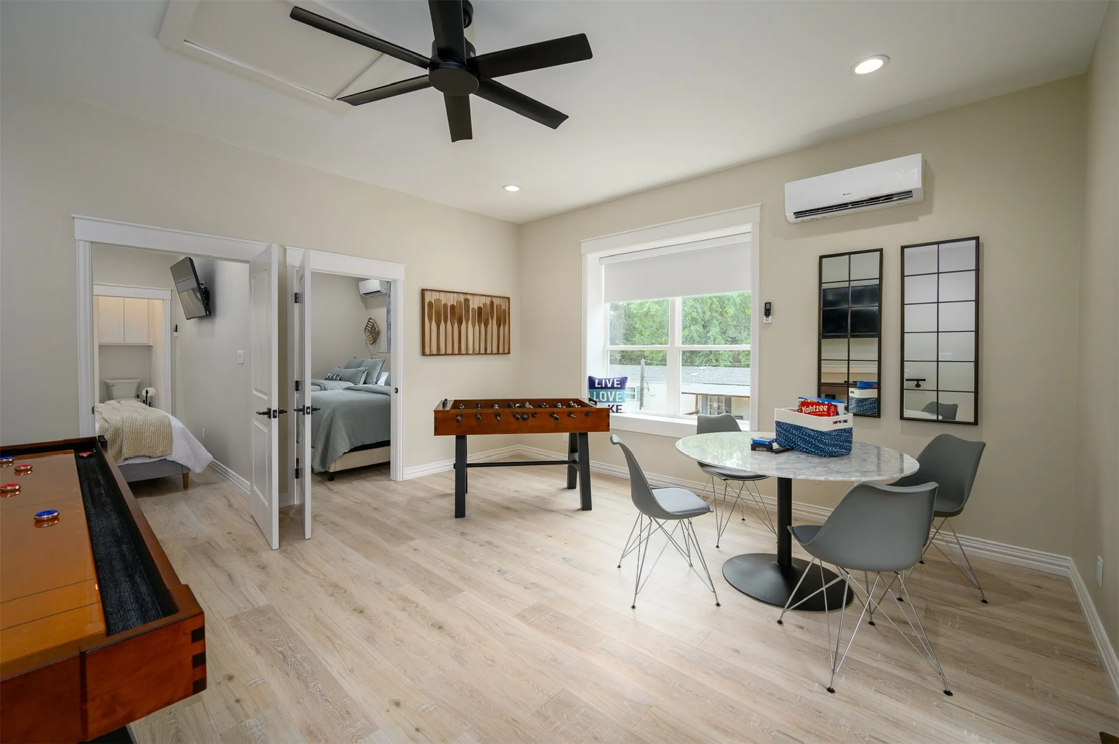 Single Family Residence For Sale in Grayson County , 176 Denison Drive, Pottsboro, Texas 75076, 2 Bedroom, 3 Bathroom, Garage spaces, 1,642 Sqft, built in 2023, mls#21395644, Real Estate Agent in Pottsboro, Homes For Sale in Grayson county, Homes For Sale in Pottsboro, Realtor in Pottsboro Texas, Real Estate Brokerage Independent Realty Texas, Luminita Cordes Realtor