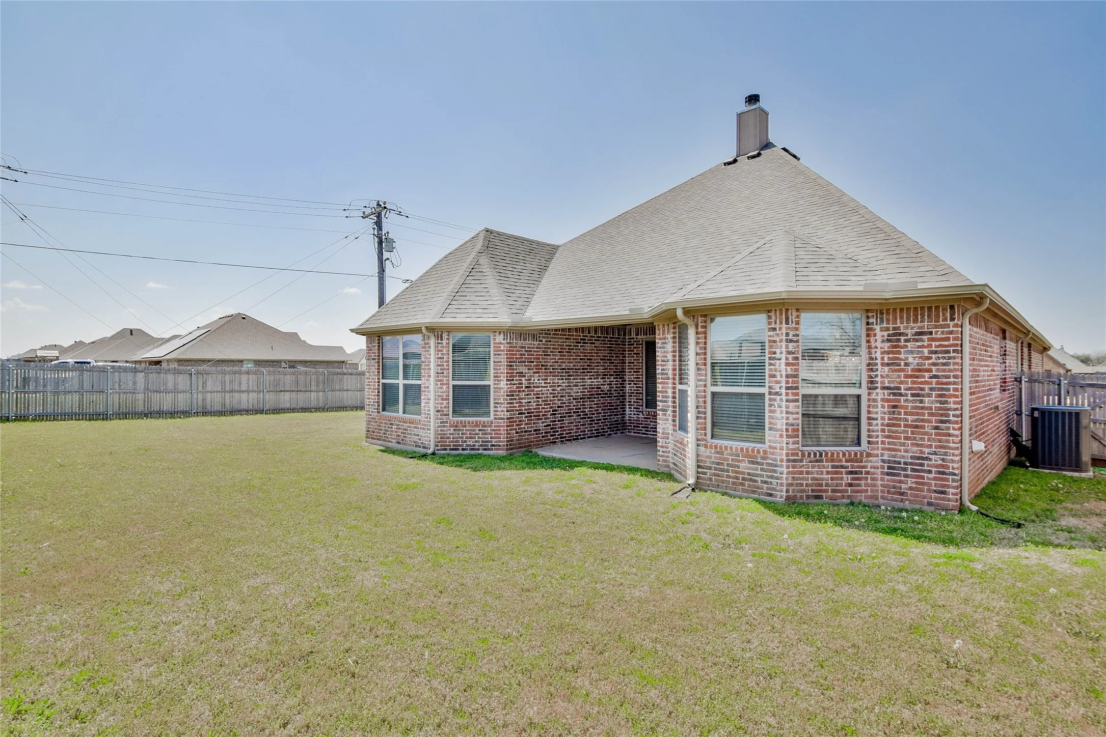 Single Family Residence For Rent in Hood County , 3100 White Horse Court, Granbury, Texas 76049, 4 Bedroom, 3 Bathroom, 2 Garage spaces, 2,573 Sqft, built in 2017, mls#21395769, Real Estate Agent in Granbury, Homes For Rent in Hood county, Homes For Rent in Granbury, Realtor in Granbury Texas, Real Estate Brokerage Independent Realty Texas, Luminita Cordes Realtor