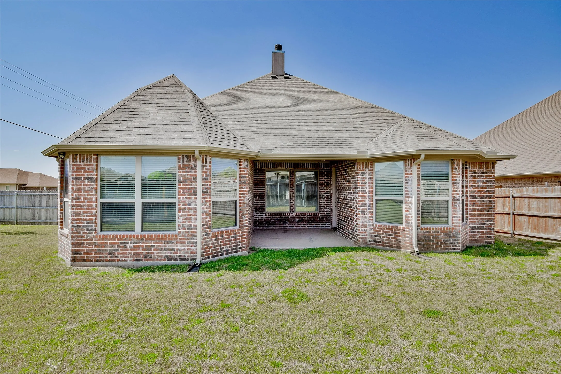 Single Family Residence For Rent in Hood County , 3100 White Horse Court, Granbury, Texas 76049, 4 Bedroom, 3 Bathroom, 2 Garage spaces, 2,573 Sqft, built in 2017, mls#21395769, Real Estate Agent in Granbury, Homes For Rent in Hood county, Homes For Rent in Granbury, Realtor in Granbury Texas, Real Estate Brokerage Independent Realty Texas, Luminita Cordes Realtor
