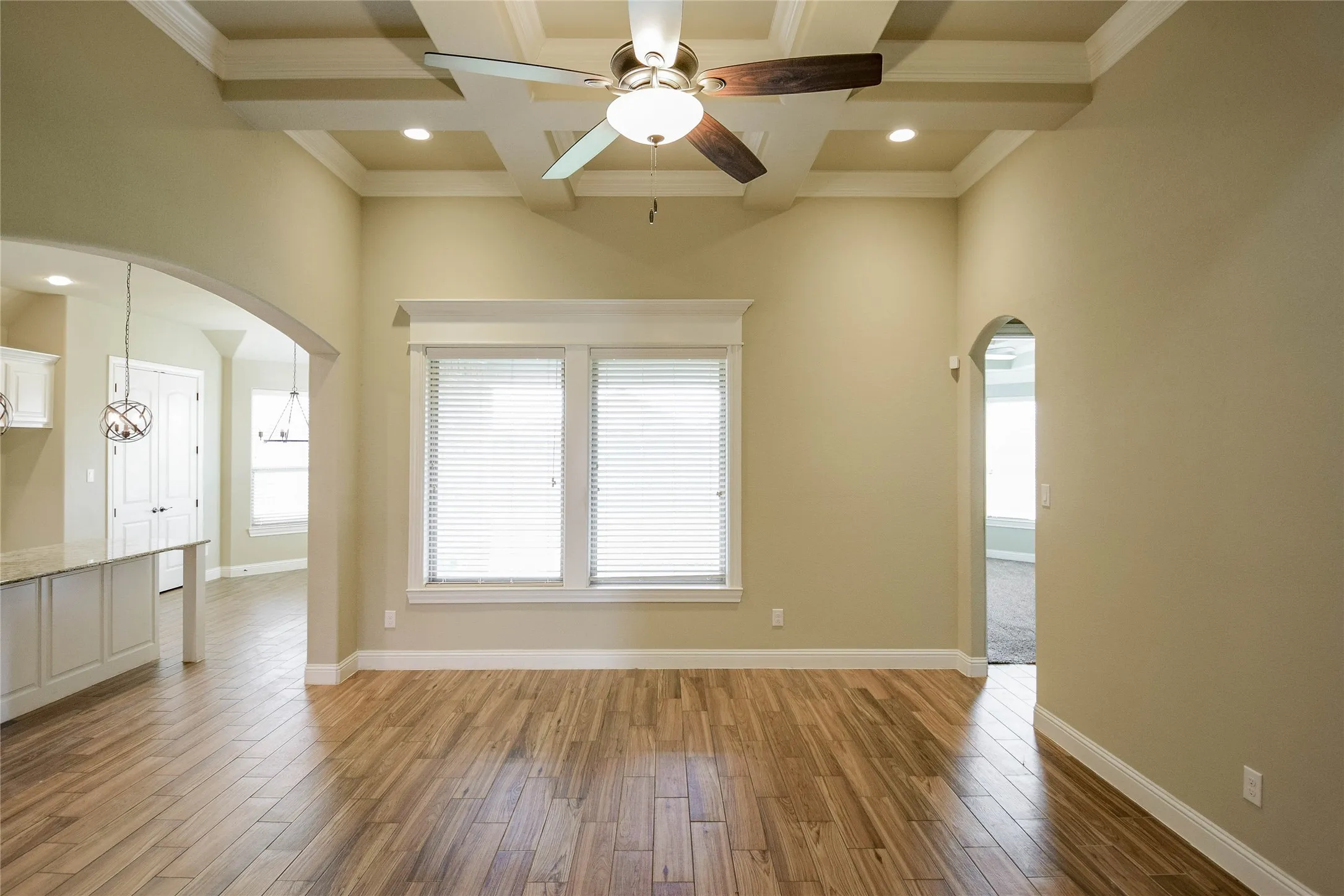 Single Family Residence For Rent in Hood County , 3100 White Horse Court, Granbury, Texas 76049, 4 Bedroom, 3 Bathroom, 2 Garage spaces, 2,573 Sqft, built in 2017, mls#21395769, Real Estate Agent in Granbury, Homes For Rent in Hood county, Homes For Rent in Granbury, Realtor in Granbury Texas, Real Estate Brokerage Independent Realty Texas, Luminita Cordes Realtor