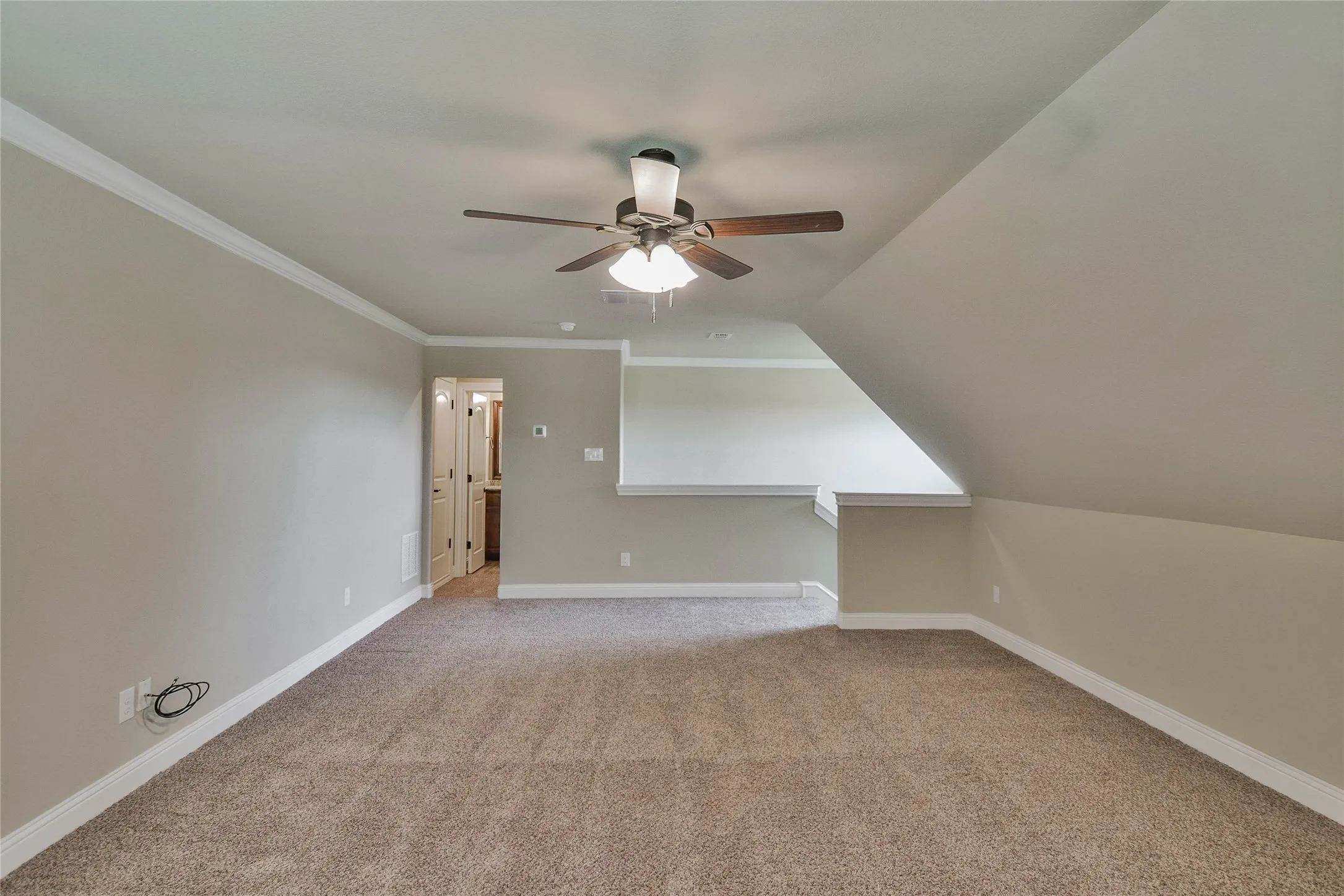 Single Family Residence For Rent in Hood County , 3100 White Horse Court, Granbury, Texas 76049, 4 Bedroom, 3 Bathroom, 2 Garage spaces, 2,573 Sqft, built in 2017, mls#21395769, Real Estate Agent in Granbury, Homes For Rent in Hood county, Homes For Rent in Granbury, Realtor in Granbury Texas, Real Estate Brokerage Independent Realty Texas, Luminita Cordes Realtor