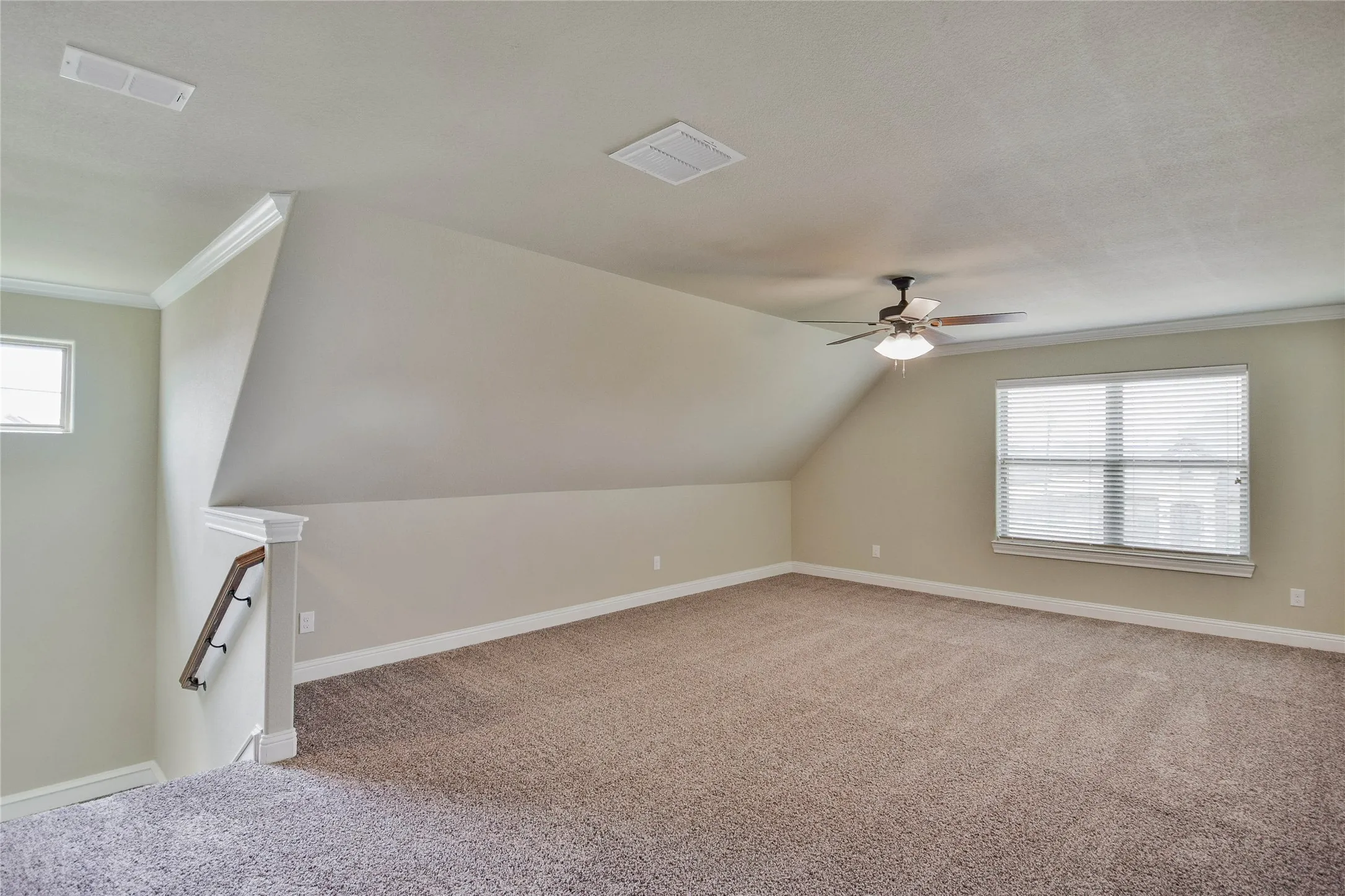 Single Family Residence For Rent in Hood County , 3100 White Horse Court, Granbury, Texas 76049, 4 Bedroom, 3 Bathroom, 2 Garage spaces, 2,573 Sqft, built in 2017, mls#21395769, Real Estate Agent in Granbury, Homes For Rent in Hood county, Homes For Rent in Granbury, Realtor in Granbury Texas, Real Estate Brokerage Independent Realty Texas, Luminita Cordes Realtor