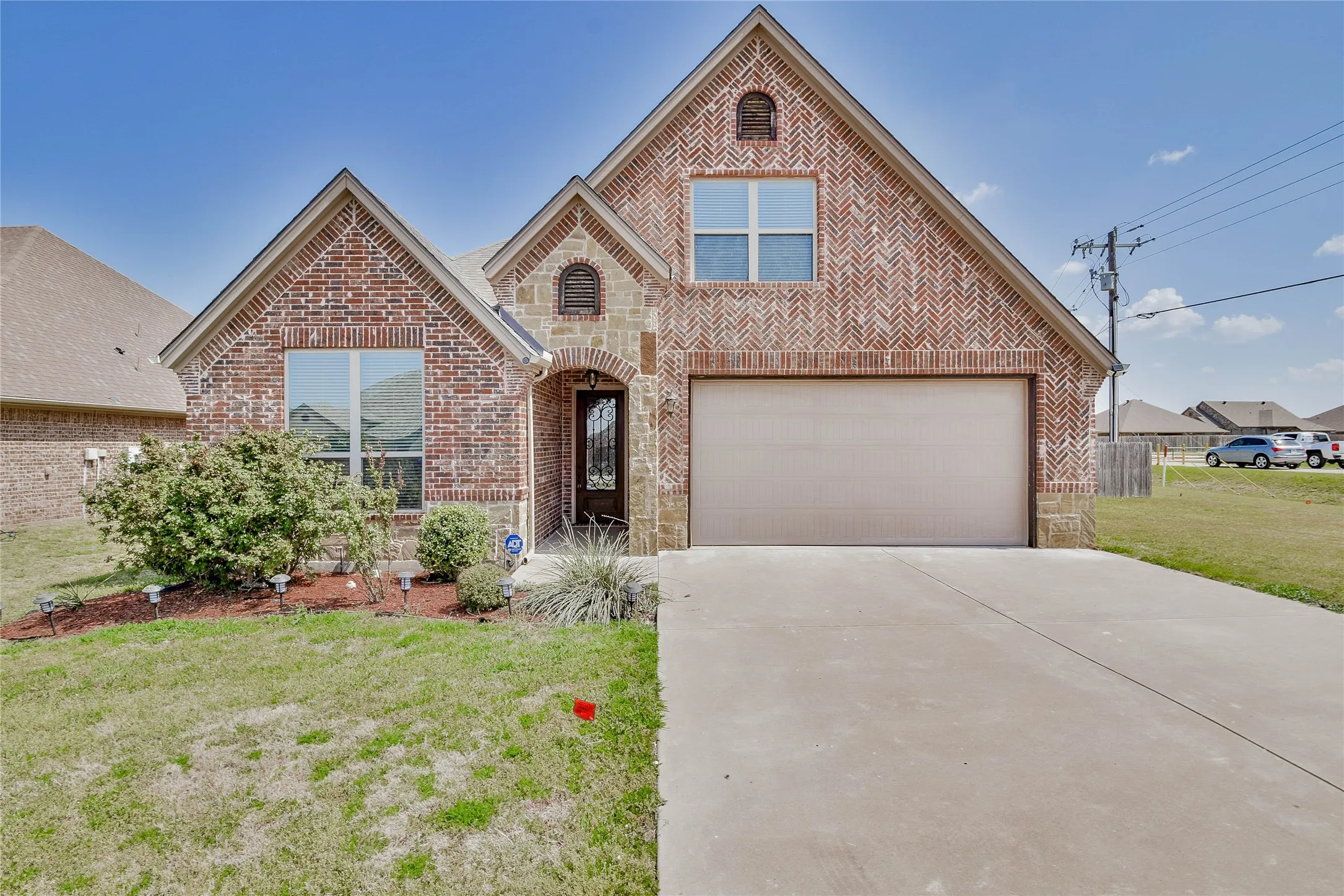 Single Family Residence For Rent in Hood County , 3100 White Horse Court, Granbury, Texas 76049, 4 Bedroom, 3 Bathroom, 2 Garage spaces, 2,573 Sqft, built in 2017, mls#21395769, Real Estate Agent in Granbury, Homes For Rent in Hood county, Homes For Rent in Granbury, Realtor in Granbury Texas, Real Estate Brokerage Independent Realty Texas, Luminita Cordes Realtor