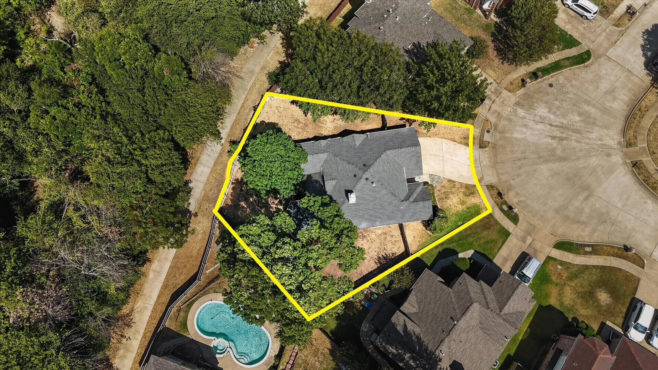 Single Family Residence For Sale in Denton County , 2613 Lakeshore Drive, Flower Mound, Texas 75028, 3 Bedroom, 2 Bathroom, 2 Garage spaces, 1,509 Sqft, built in 1992, mls#21390661, Real Estate Agent in Flower Mound, Homes For Sale in Denton county, Homes For Sale in Flower Mound, Realtor in Flower Mound Texas, Real Estate Brokerage Independent Realty Texas, Luminita Cordes Realtor