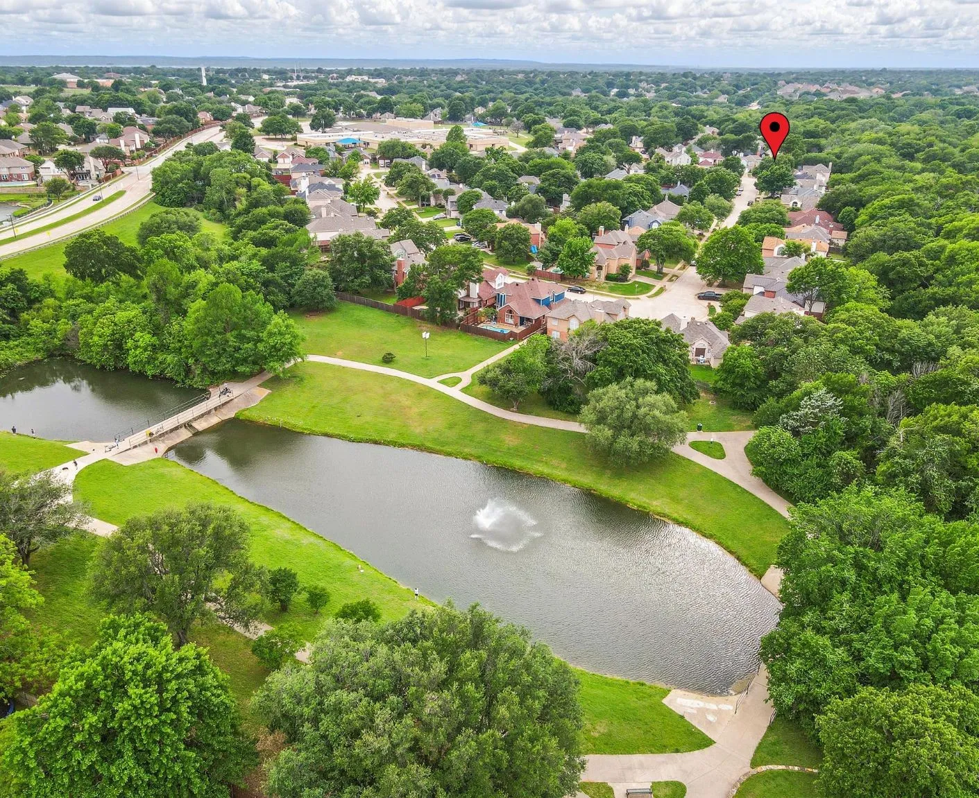Single Family Residence For Sale in Denton County , 2613 Lakeshore Drive, Flower Mound, Texas 75028, 3 Bedroom, 2 Bathroom, 2 Garage spaces, 1,509 Sqft, built in 1992, mls#21390661, Real Estate Agent in Flower Mound, Homes For Sale in Denton county, Homes For Sale in Flower Mound, Realtor in Flower Mound Texas, Real Estate Brokerage Independent Realty Texas, Luminita Cordes Realtor