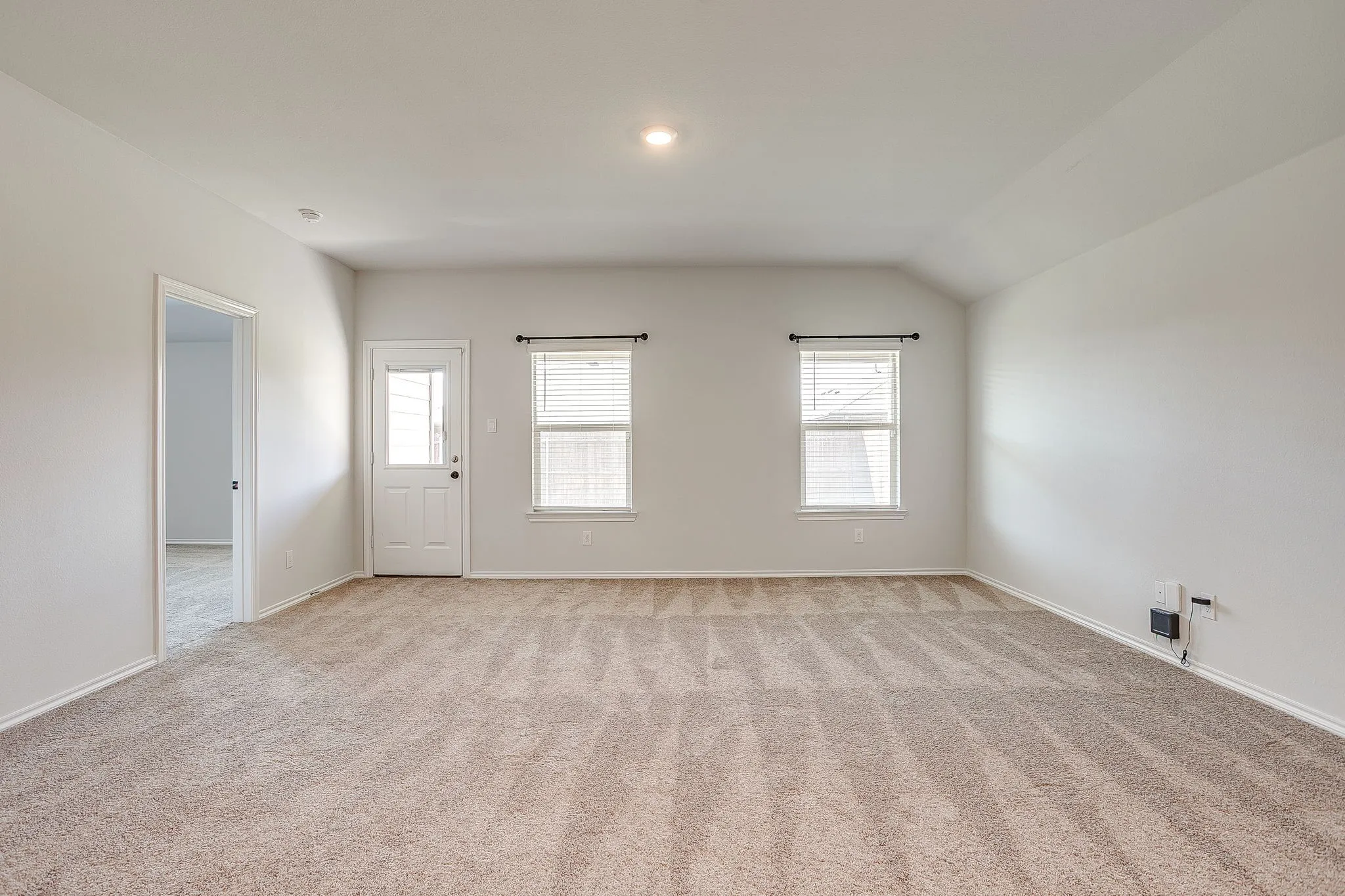 Single Family Residence For Sale in Denton County , 625 Basteen Lane, Justin, Texas 76247, 4 Bedroom, 2 Bathroom, 2 Garage spaces, 2,085 Sqft, built in 2023, mls#21391891, Real Estate Agent in Justin, Homes For Sale in Denton county, Homes For Sale in Justin, Realtor in Justin Texas, Real Estate Brokerage Independent Realty Texas, Luminita Cordes Realtor