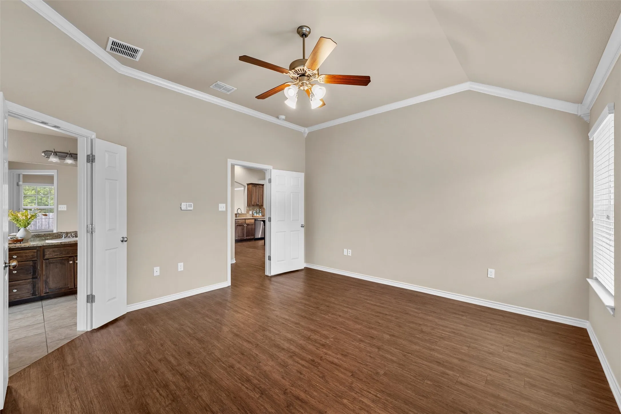 Single Family Residence For Sale in Mc Lennan County , 905 Heston Circle, Robinson, Texas 76706, 3 Bedroom, 2 Bathroom, 2 Garage spaces, 1,657 Sqft, built in 2018, mls#21394725, Real Estate Agent in Robinson, Homes For Sale in Mc Lennan county, Homes For Sale in Robinson, Realtor in Robinson Texas, Real Estate Brokerage Independent Realty Texas, Luminita Cordes Realtor