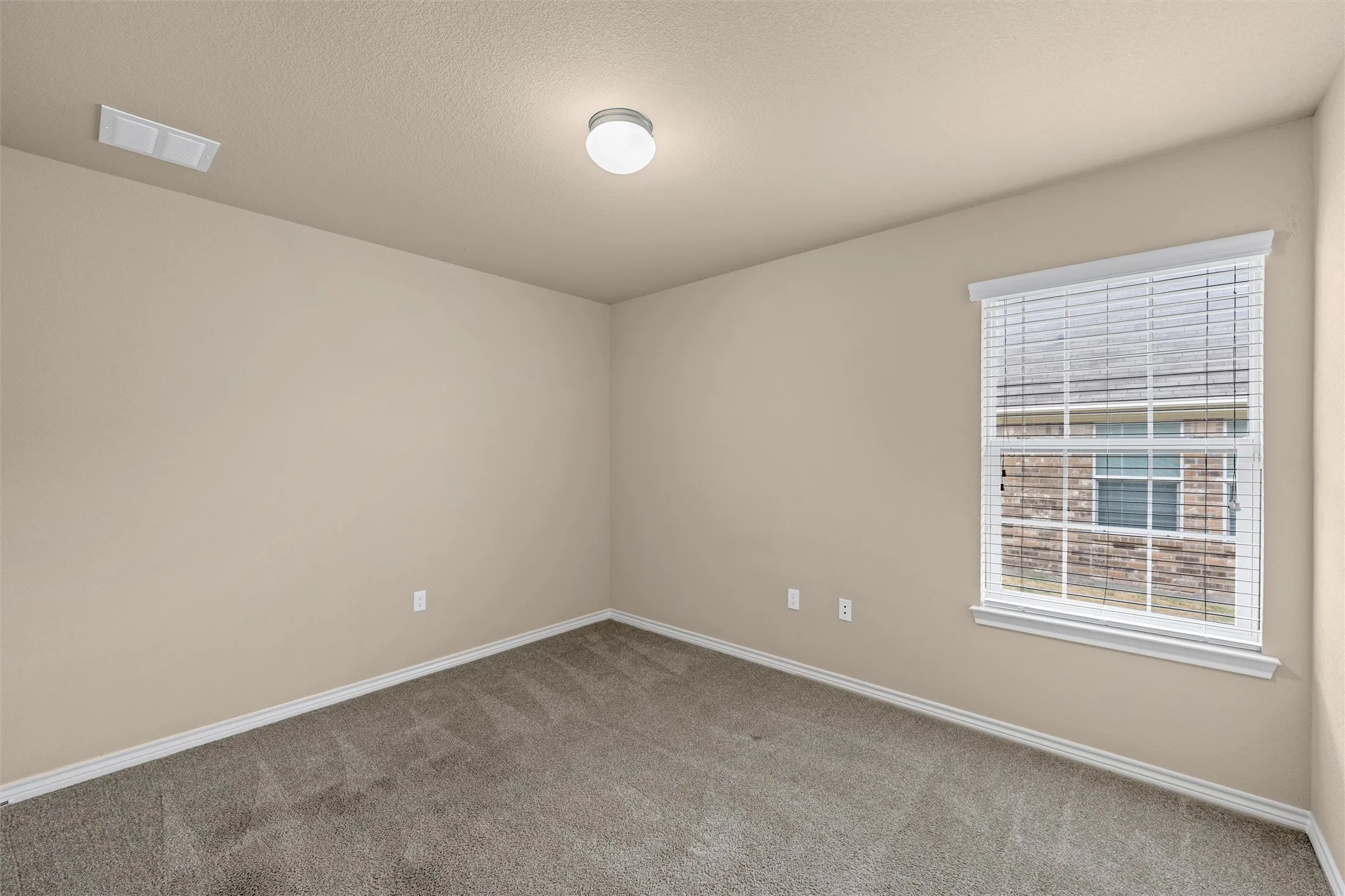 Single Family Residence For Sale in Mc Lennan County , 905 Heston Circle, Robinson, Texas 76706, 3 Bedroom, 2 Bathroom, 2 Garage spaces, 1,657 Sqft, built in 2018, mls#21394725, Real Estate Agent in Robinson, Homes For Sale in Mc Lennan county, Homes For Sale in Robinson, Realtor in Robinson Texas, Real Estate Brokerage Independent Realty Texas, Luminita Cordes Realtor
