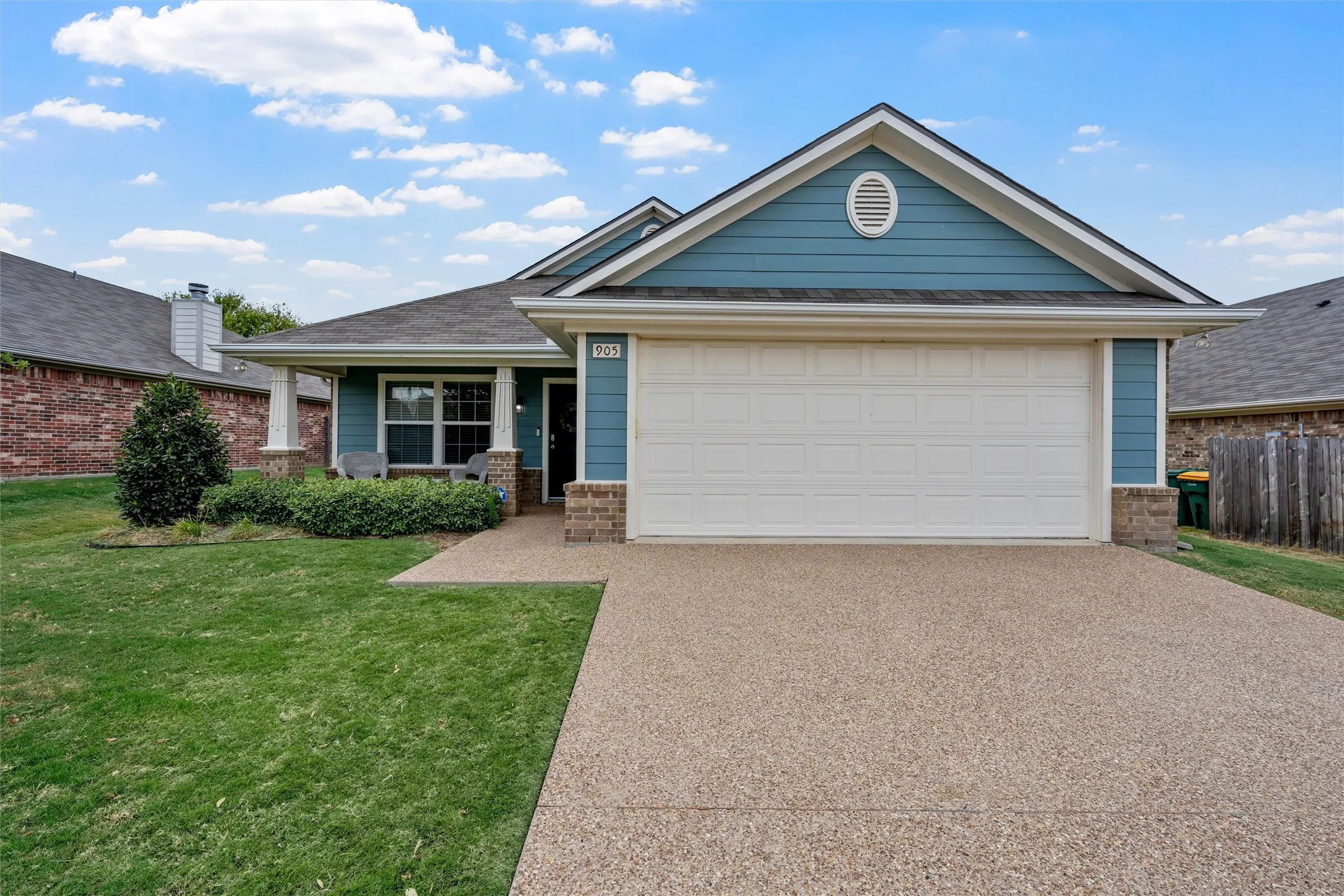 Single Family Residence For Sale in Mc Lennan County , 905 Heston Circle, Robinson, Texas 76706, 3 Bedroom, 2 Bathroom, 2 Garage spaces, 1,657 Sqft, built in 2018, mls#21394725, Real Estate Agent in Robinson, Homes For Sale in Mc Lennan county, Homes For Sale in Robinson, Realtor in Robinson Texas, Real Estate Brokerage Independent Realty Texas, Luminita Cordes Realtor