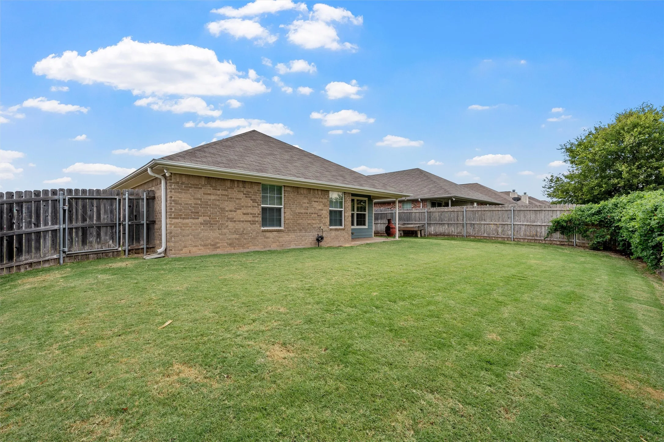 Single Family Residence For Sale in Mc Lennan County , 905 Heston Circle, Robinson, Texas 76706, 3 Bedroom, 2 Bathroom, 2 Garage spaces, 1,657 Sqft, built in 2018, mls#21394725, Real Estate Agent in Robinson, Homes For Sale in Mc Lennan county, Homes For Sale in Robinson, Realtor in Robinson Texas, Real Estate Brokerage Independent Realty Texas, Luminita Cordes Realtor
