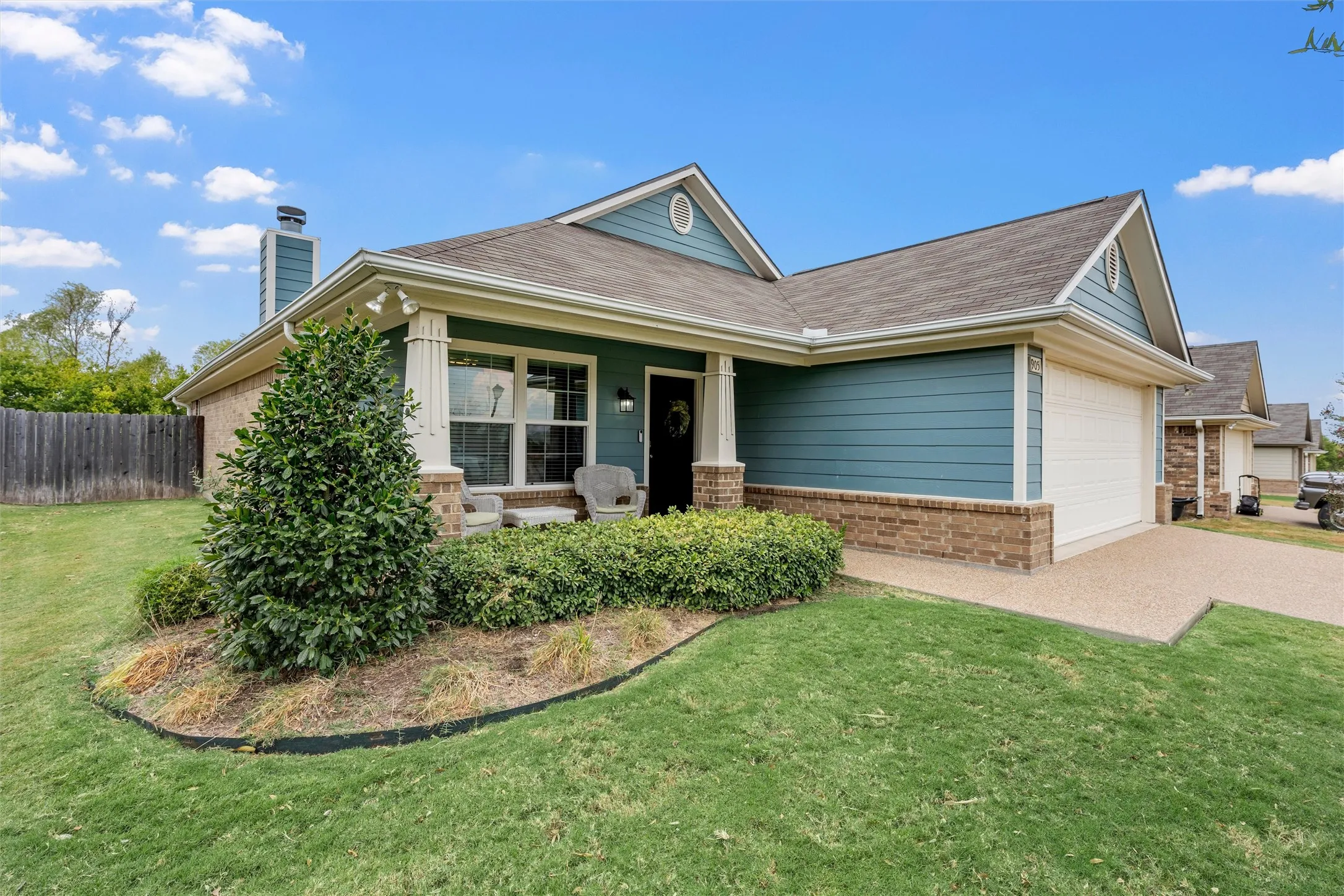 Single Family Residence For Sale in Mc Lennan County , 905 Heston Circle, Robinson, Texas 76706, 3 Bedroom, 2 Bathroom, 2 Garage spaces, 1,657 Sqft, built in 2018, mls#21394725, Real Estate Agent in Robinson, Homes For Sale in Mc Lennan county, Homes For Sale in Robinson, Realtor in Robinson Texas, Real Estate Brokerage Independent Realty Texas, Luminita Cordes Realtor