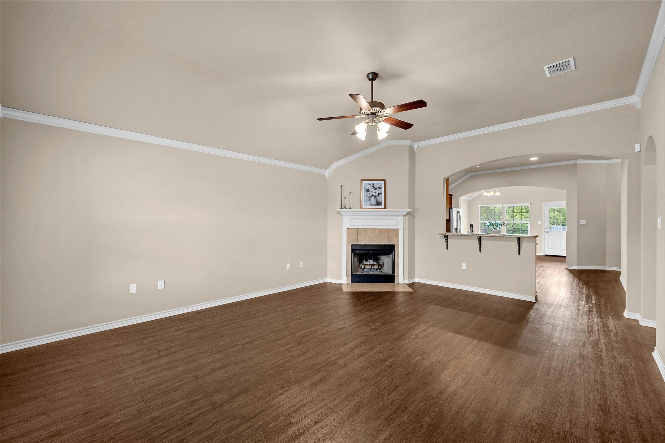 Single Family Residence For Sale in Mc Lennan County , 905 Heston Circle, Robinson, Texas 76706, 3 Bedroom, 2 Bathroom, 2 Garage spaces, 1,657 Sqft, built in 2018, mls#21394725, Real Estate Agent in Robinson, Homes For Sale in Mc Lennan county, Homes For Sale in Robinson, Realtor in Robinson Texas, Real Estate Brokerage Independent Realty Texas, Luminita Cordes Realtor