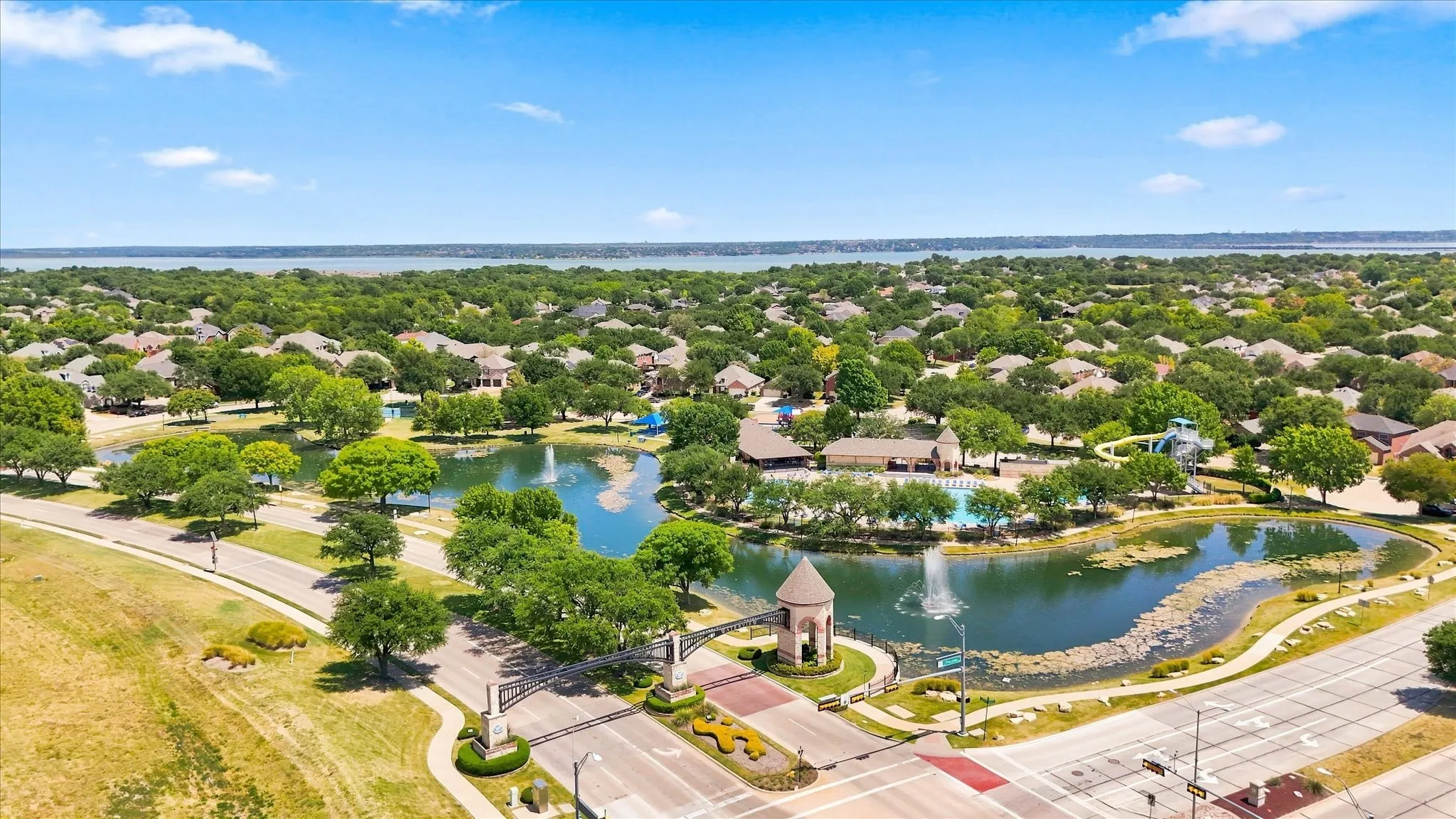 Tennis courts, playground and waterpark access through the HOA