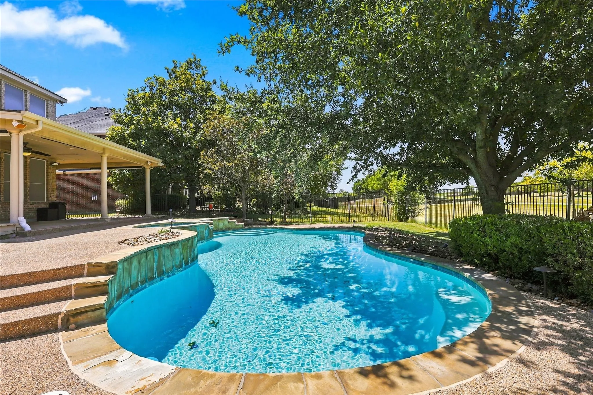 Single Family Residence For Rent in Dallas County , 9709 Waterview Parkway, Rowlett, Texas 75089, 5 Bedroom, 4 Bathroom, 3 Garage spaces, 4,014 Sqft, built in 2001, mls#21393151, Real Estate Agent in Rowlett, Homes For Rent in Dallas county, Homes For Rent in Rowlett, Realtor in Rowlett Texas, Real Estate Brokerage Independent Realty Texas, Luminita Cordes Realtor