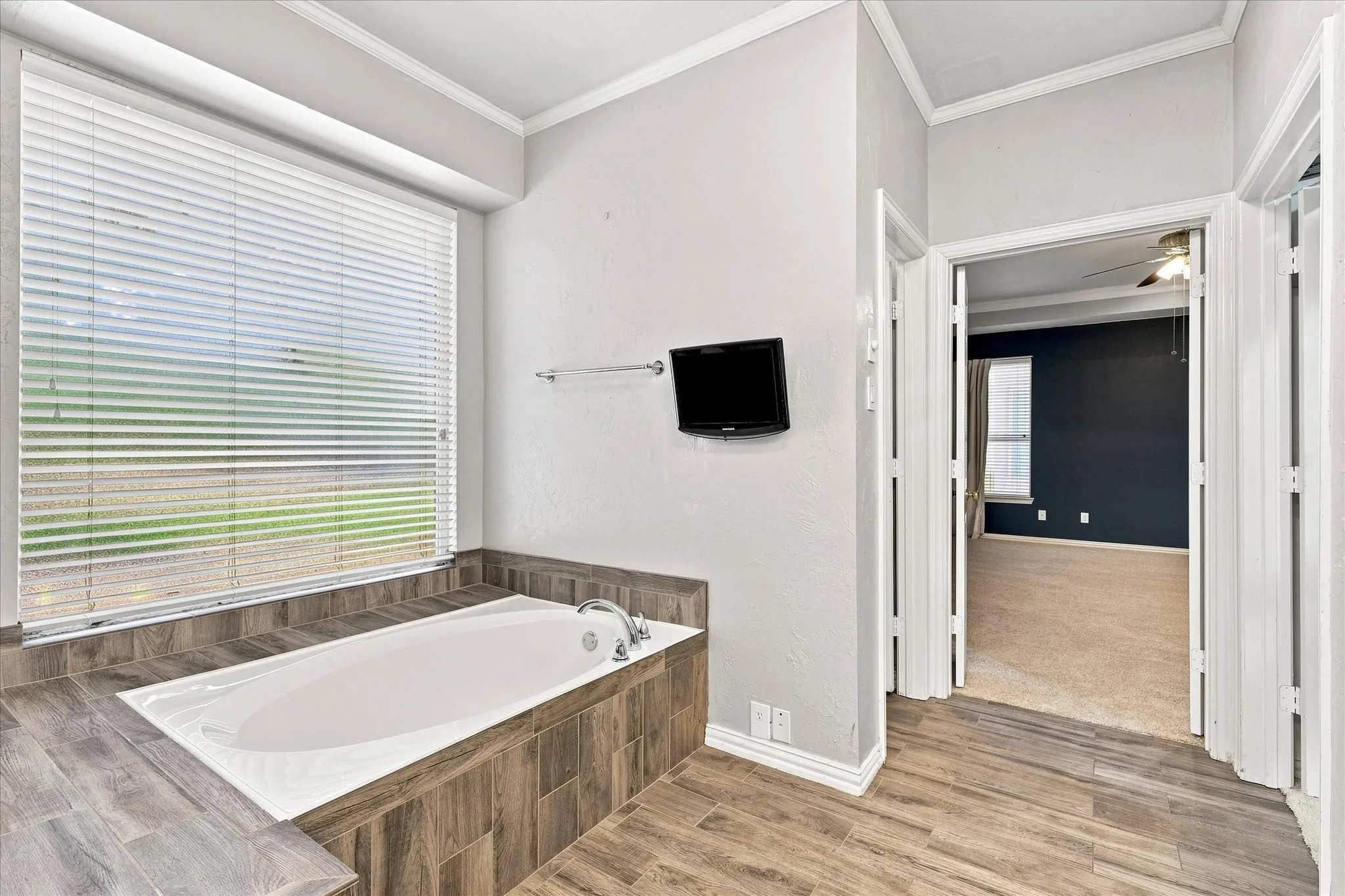 Single Family Residence For Rent in Dallas County , 9709 Waterview Parkway, Rowlett, Texas 75089, 5 Bedroom, 4 Bathroom, 3 Garage spaces, 4,014 Sqft, built in 2001, mls#21393151, Real Estate Agent in Rowlett, Homes For Rent in Dallas county, Homes For Rent in Rowlett, Realtor in Rowlett Texas, Real Estate Brokerage Independent Realty Texas, Luminita Cordes Realtor