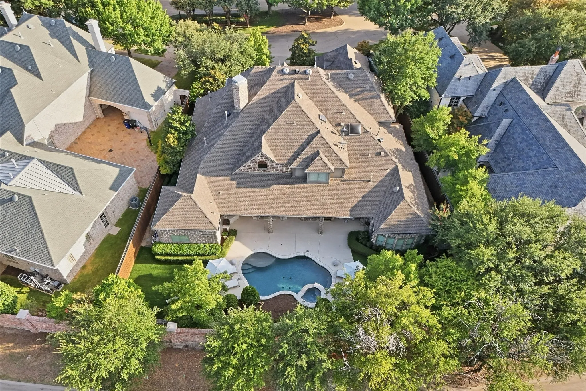 Spanning more than 6,200 square feet, the home balances impressive scale with warmth, livability and beautifully considered spaces.