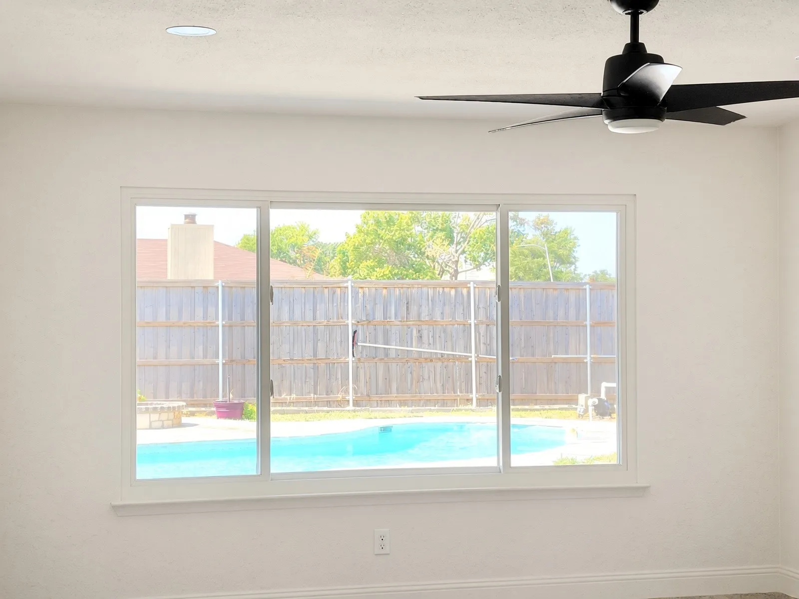 Single Family Residence For Sale in Tarrant County , 5300 Queenlily Court, Arlington, Texas 76018, 3 Bedroom, 2 Bathroom, Garage spaces, 1,893 Sqft, built in 1980, mls#21395703, Real Estate Agent in Arlington, Homes For Sale in Tarrant county, Homes For Sale in Arlington, Realtor in Arlington Texas, Real Estate Brokerage Independent Realty Texas, Luminita Cordes Realtor