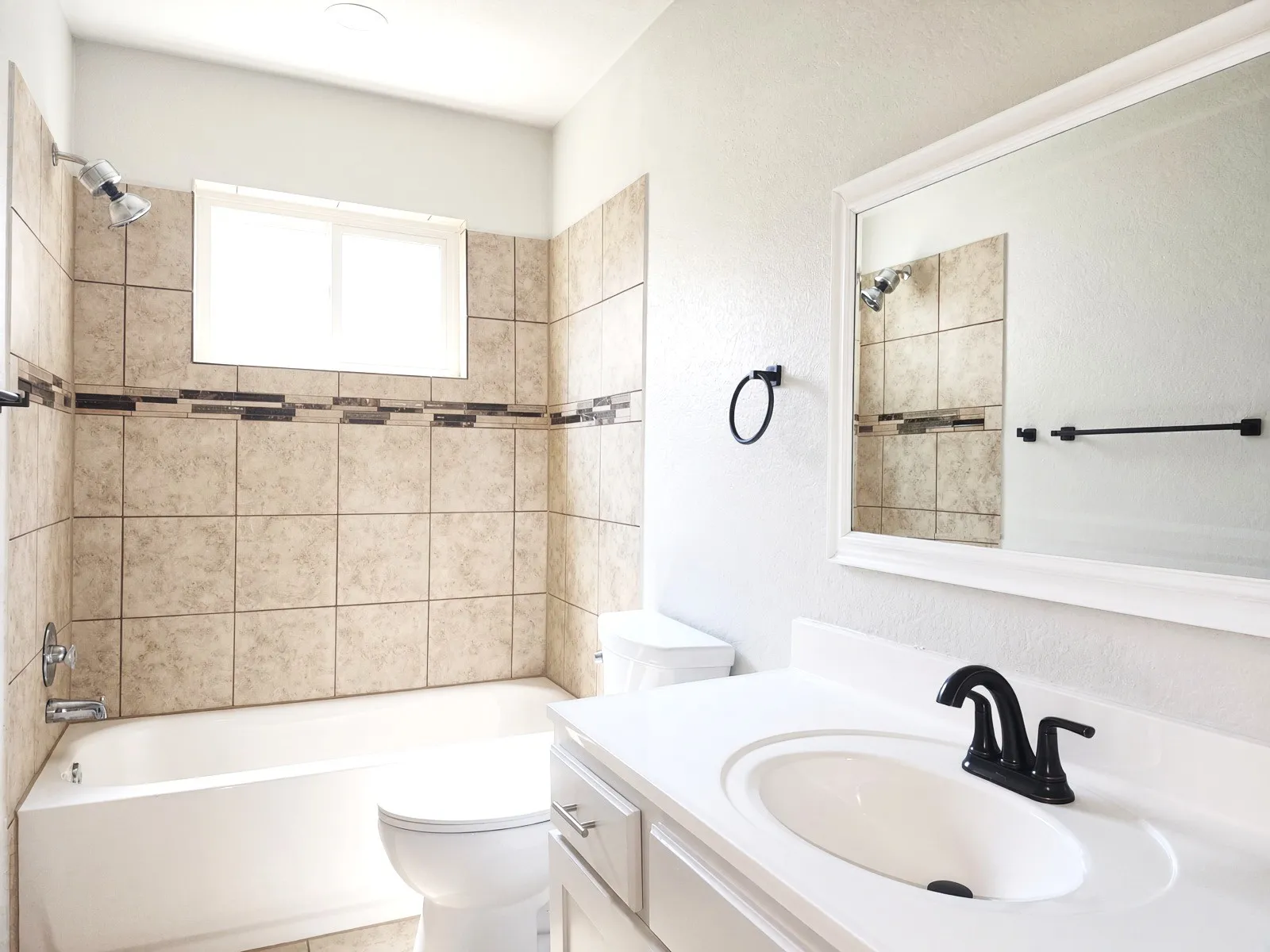 Single Family Residence For Sale in Tarrant County , 5300 Queenlily Court, Arlington, Texas 76018, 3 Bedroom, 2 Bathroom, Garage spaces, 1,893 Sqft, built in 1980, mls#21395703, Real Estate Agent in Arlington, Homes For Sale in Tarrant county, Homes For Sale in Arlington, Realtor in Arlington Texas, Real Estate Brokerage Independent Realty Texas, Luminita Cordes Realtor