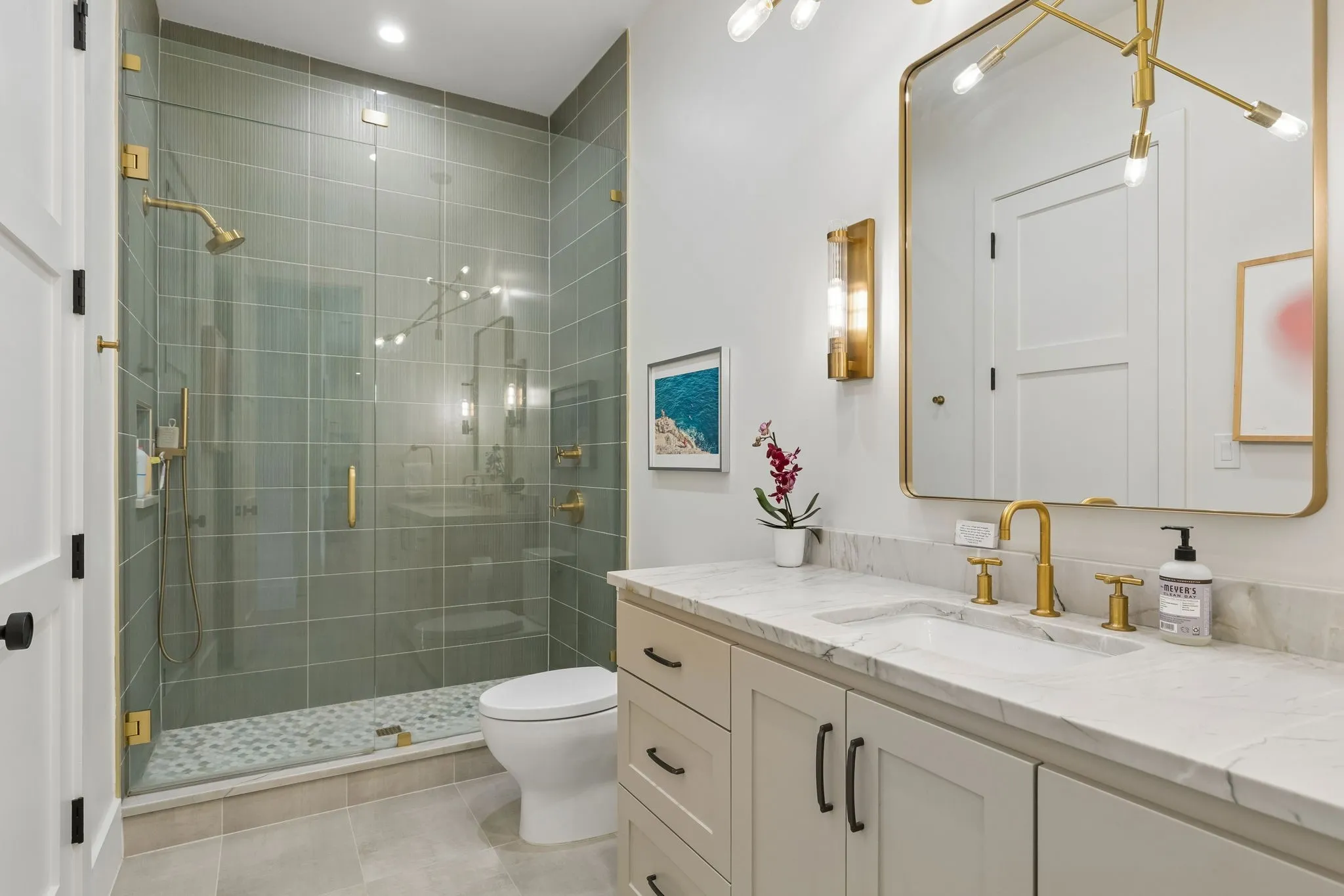 Single Family Residence For Sale in Dallas County , 4046 Clover Lane, Dallas, Texas 75220, 5 Bedroom, 7 Bathroom, 2 Garage spaces, 4,976 Sqft, built in 2024, mls#21394317, Real Estate Agent in Dallas, Homes For Sale in Dallas county, Homes For Sale in Dallas, Realtor in Dallas Texas, Real Estate Brokerage Independent Realty Texas, Luminita Cordes Realtor