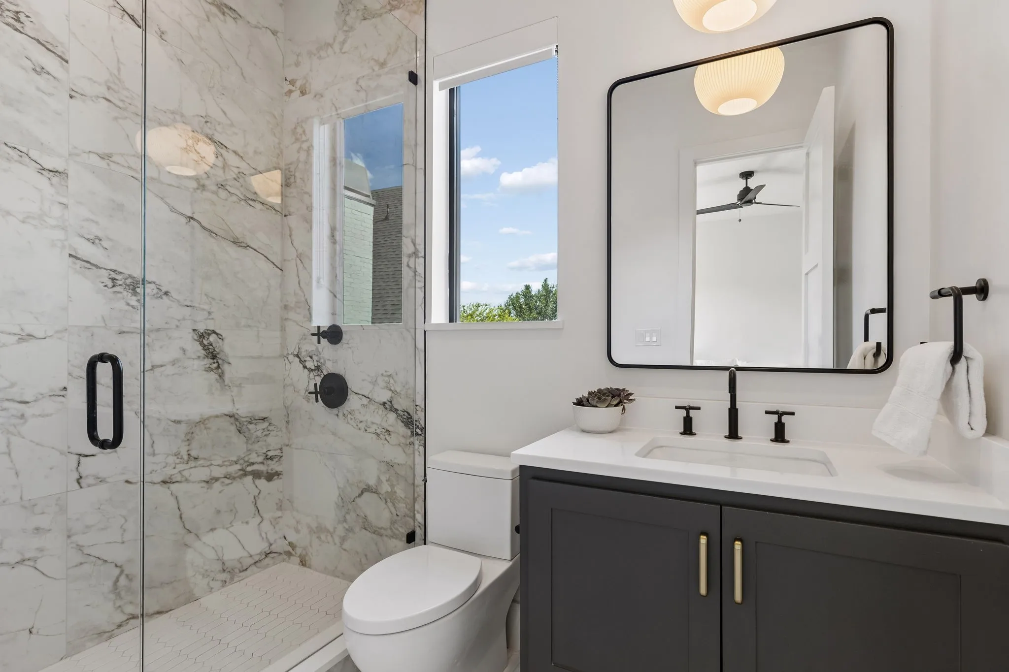 Single Family Residence For Sale in Dallas County , 4046 Clover Lane, Dallas, Texas 75220, 5 Bedroom, 7 Bathroom, 2 Garage spaces, 4,976 Sqft, built in 2024, mls#21394317, Real Estate Agent in Dallas, Homes For Sale in Dallas county, Homes For Sale in Dallas, Realtor in Dallas Texas, Real Estate Brokerage Independent Realty Texas, Luminita Cordes Realtor