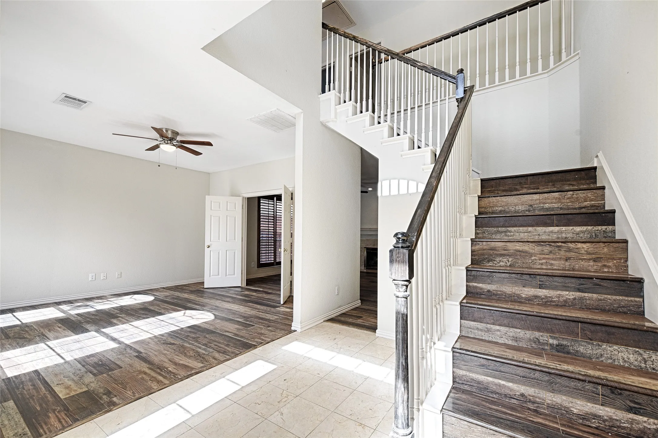 Single Family Residence For Sale in Collin County , 2325 Havard Oak Drive, Plano, Texas 75074, 4 Bedroom, 3 Bathroom, 2 Garage spaces, 2,178 Sqft, built in 1994, mls#21393631, Real Estate Agent in Plano, Homes For Sale in Collin county, Homes For Sale in Plano, Realtor in Plano Texas, Real Estate Brokerage Independent Realty Texas, Luminita Cordes Realtor