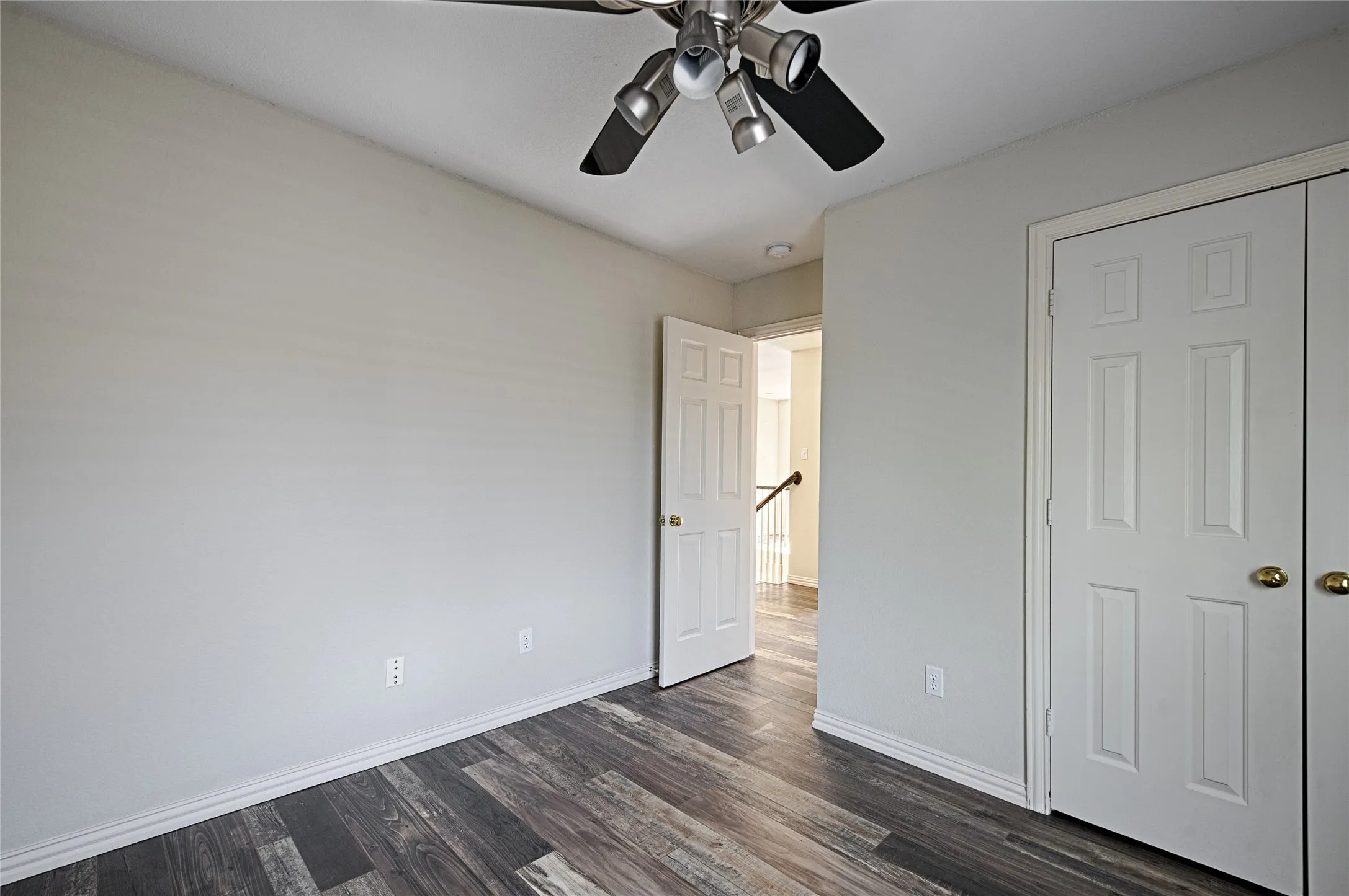 Single Family Residence For Sale in Collin County , 2325 Havard Oak Drive, Plano, Texas 75074, 4 Bedroom, 3 Bathroom, 2 Garage spaces, 2,178 Sqft, built in 1994, mls#21393631, Real Estate Agent in Plano, Homes For Sale in Collin county, Homes For Sale in Plano, Realtor in Plano Texas, Real Estate Brokerage Independent Realty Texas, Luminita Cordes Realtor