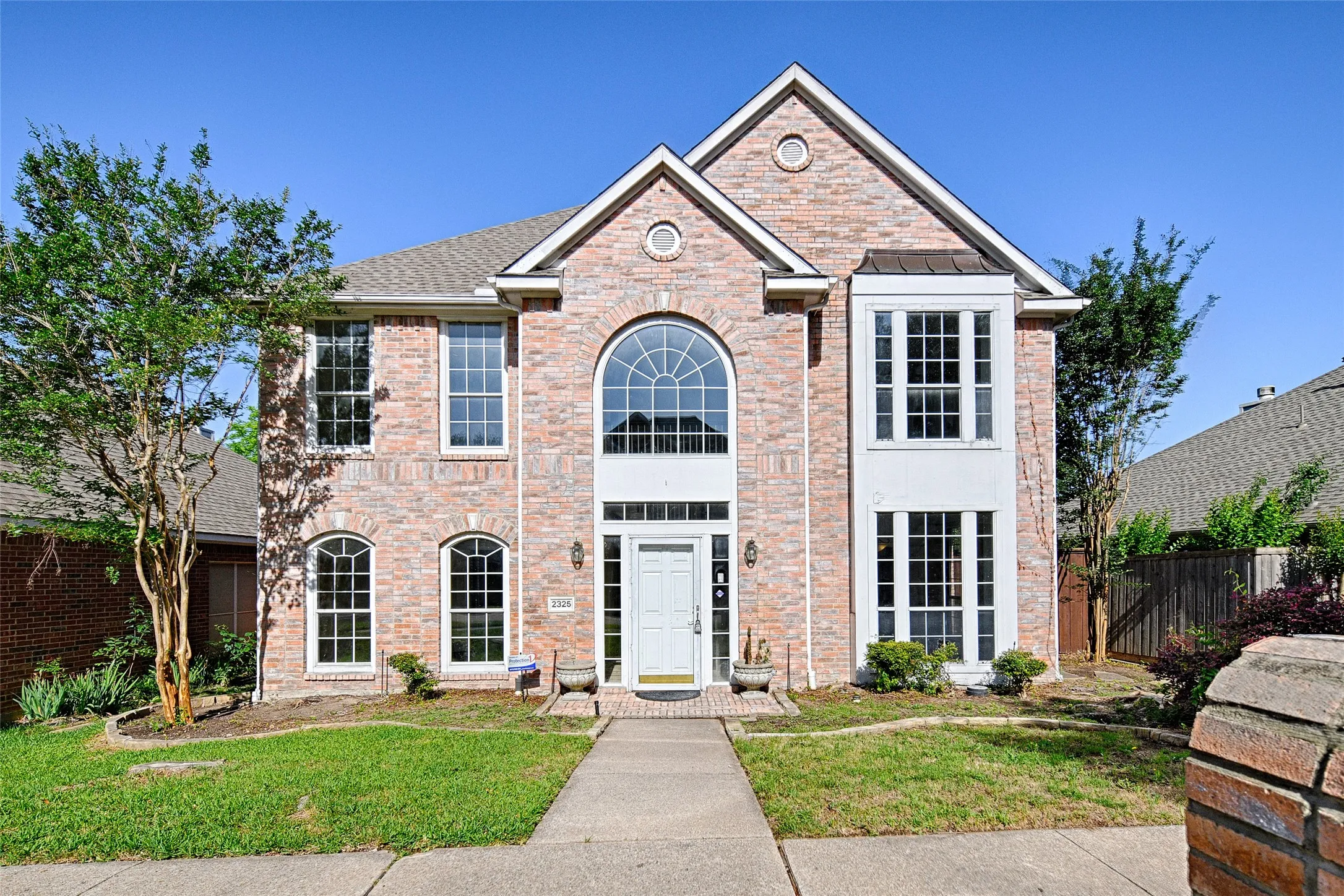 Single Family Residence For Sale in Collin County , 2325 Havard Oak Drive, Plano, Texas 75074, 4 Bedroom, 3 Bathroom, 2 Garage spaces, 2,178 Sqft, built in 1994, mls#21393631, Real Estate Agent in Plano, Homes For Sale in Collin county, Homes For Sale in Plano, Realtor in Plano Texas, Real Estate Brokerage Independent Realty Texas, Luminita Cordes Realtor