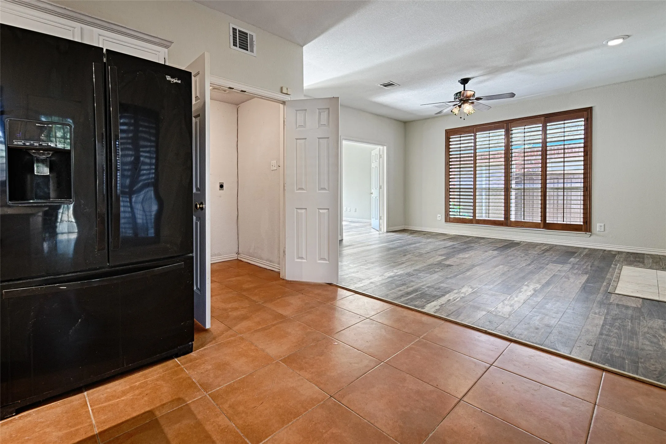 Single Family Residence For Sale in Collin County , 2325 Havard Oak Drive, Plano, Texas 75074, 4 Bedroom, 3 Bathroom, 2 Garage spaces, 2,178 Sqft, built in 1994, mls#21393631, Real Estate Agent in Plano, Homes For Sale in Collin county, Homes For Sale in Plano, Realtor in Plano Texas, Real Estate Brokerage Independent Realty Texas, Luminita Cordes Realtor