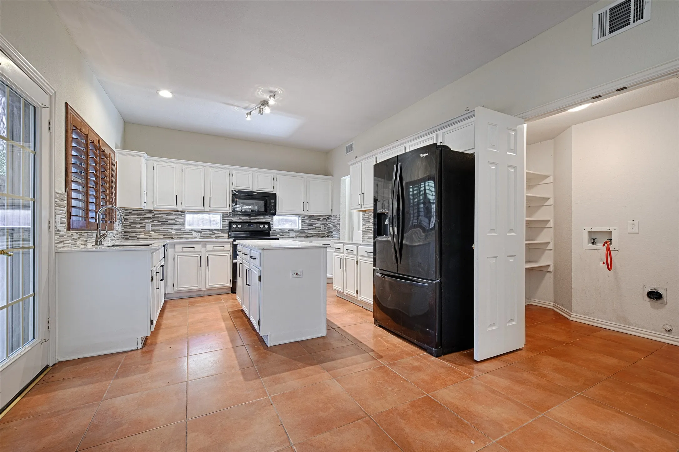 Single Family Residence For Sale in Collin County , 2325 Havard Oak Drive, Plano, Texas 75074, 4 Bedroom, 3 Bathroom, 2 Garage spaces, 2,178 Sqft, built in 1994, mls#21393631, Real Estate Agent in Plano, Homes For Sale in Collin county, Homes For Sale in Plano, Realtor in Plano Texas, Real Estate Brokerage Independent Realty Texas, Luminita Cordes Realtor