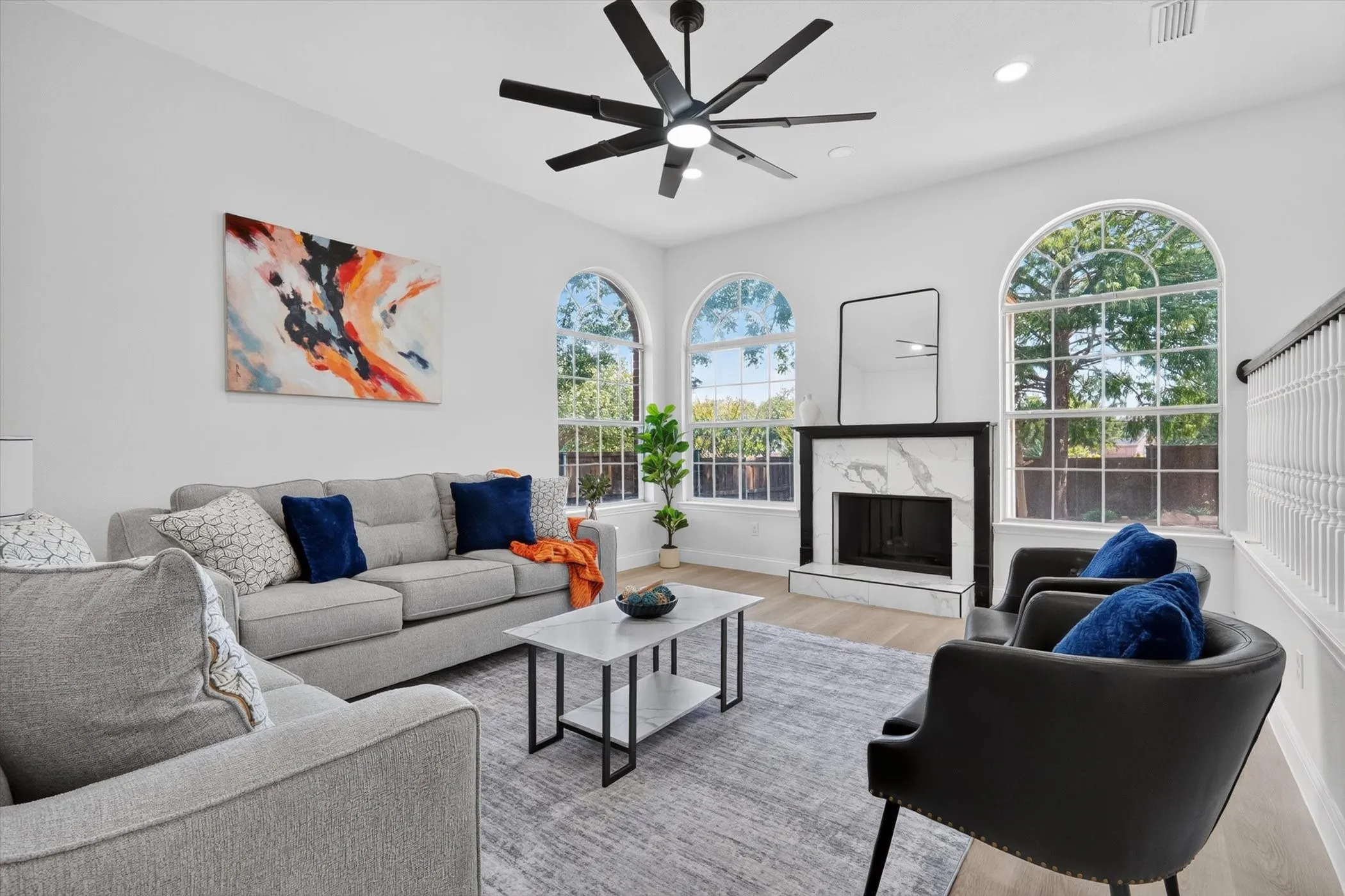 Single Family Residence For Rent in Denton County , 2687 Creekside Way, Highland Village, Texas 75077, 4 Bedroom, 3 Bathroom, 2 Garage spaces, 2,515 Sqft, built in 1989, mls#21395783, Real Estate Agent in Highland Village, Homes For Rent in Denton county, Homes For Rent in Highland Village, Realtor in Highland Village Texas, Real Estate Brokerage Independent Realty Texas, Luminita Cordes Realtor