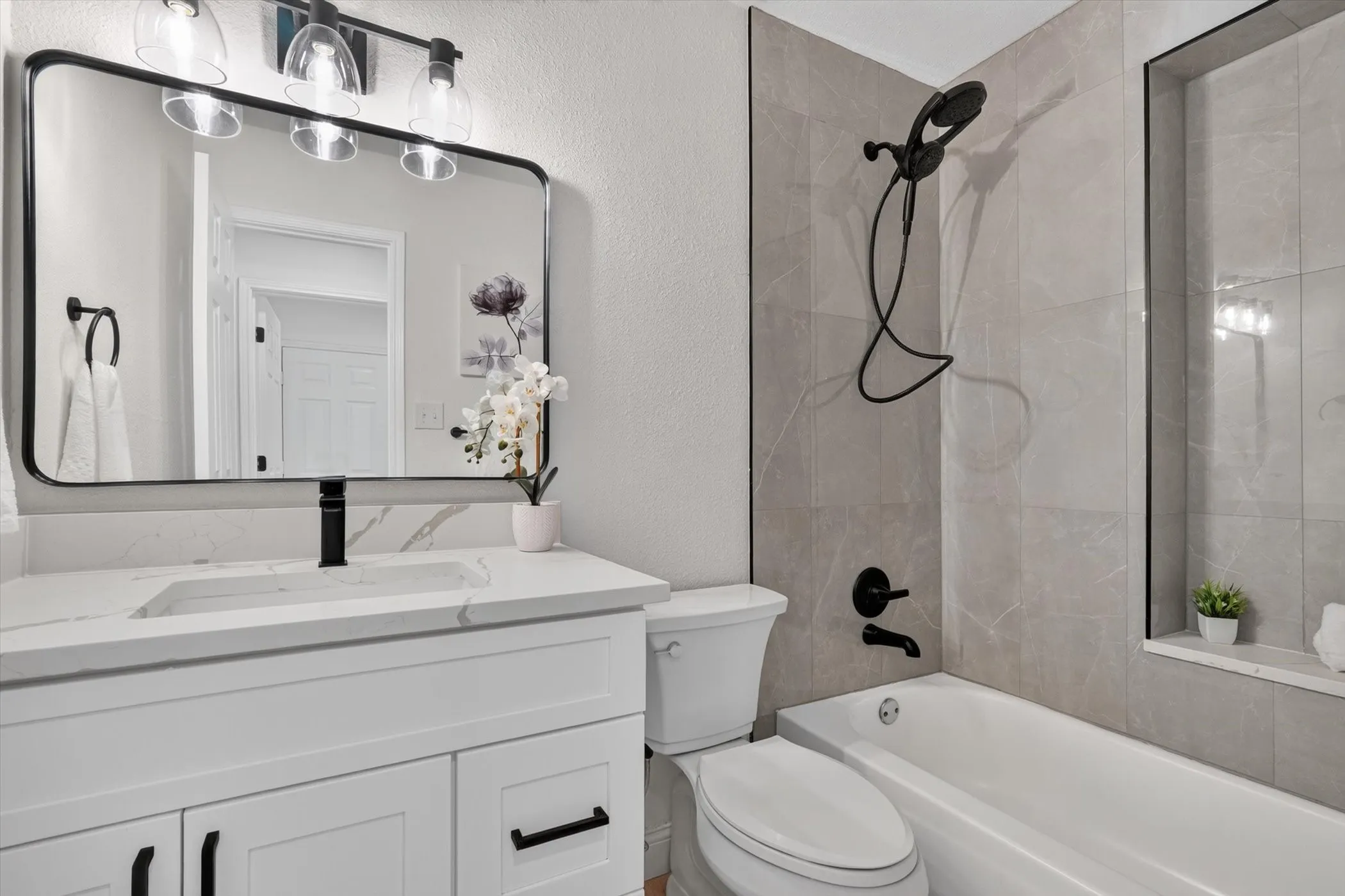 Single Family Residence For Rent in Denton County , 2687 Creekside Way, Highland Village, Texas 75077, 4 Bedroom, 3 Bathroom, 2 Garage spaces, 2,515 Sqft, built in 1989, mls#21395783, Real Estate Agent in Highland Village, Homes For Rent in Denton county, Homes For Rent in Highland Village, Realtor in Highland Village Texas, Real Estate Brokerage Independent Realty Texas, Luminita Cordes Realtor