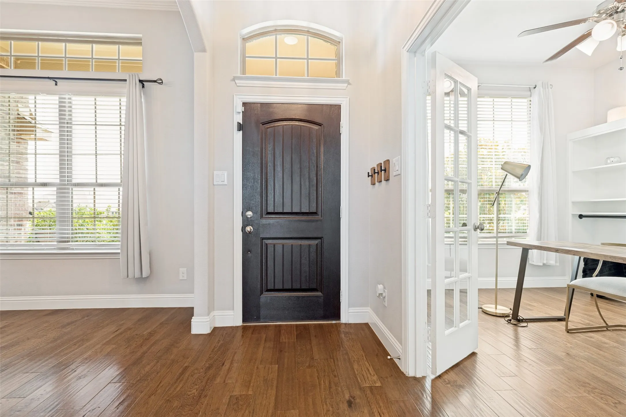 Single Family Residence For Sale in Collin County , 108 Fallen Oak Drive, Mc Kinney, Texas 75071, 4 Bedroom, 3 Bathroom, 3 Garage spaces, 2,772 Sqft, built in 2019, mls#21395462, Real Estate Agent in Mc Kinney, Homes For Sale in Collin county, Homes For Sale in Mc Kinney, Realtor in Mc Kinney Texas, Real Estate Brokerage Independent Realty Texas, Luminita Cordes Realtor