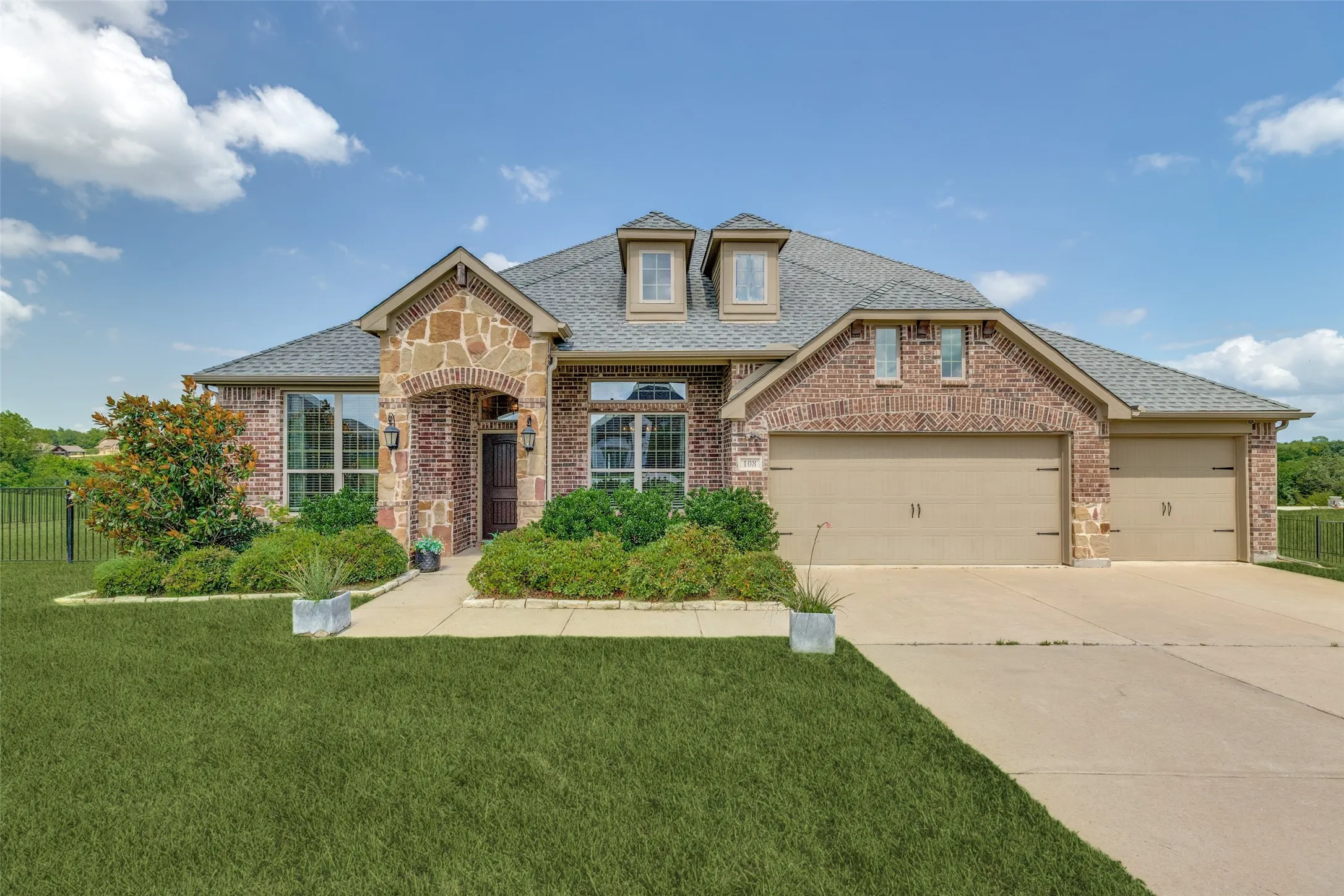 Single Family Residence For Sale