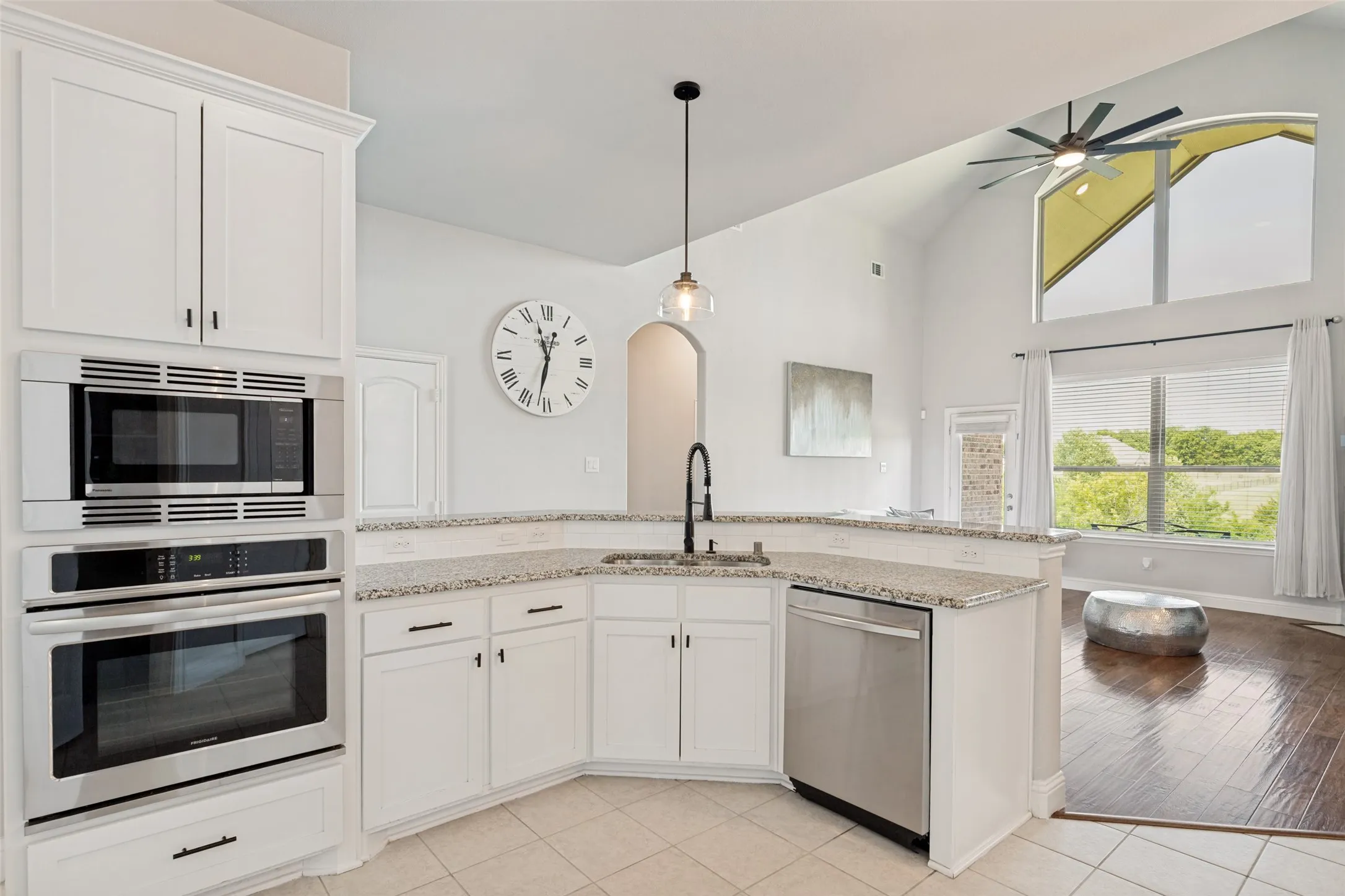 Single Family Residence For Sale in Collin County , 108 Fallen Oak Drive, Mc Kinney, Texas 75071, 4 Bedroom, 3 Bathroom, 3 Garage spaces, 2,772 Sqft, built in 2019, mls#21395462, Real Estate Agent in Mc Kinney, Homes For Sale in Collin county, Homes For Sale in Mc Kinney, Realtor in Mc Kinney Texas, Real Estate Brokerage Independent Realty Texas, Luminita Cordes Realtor