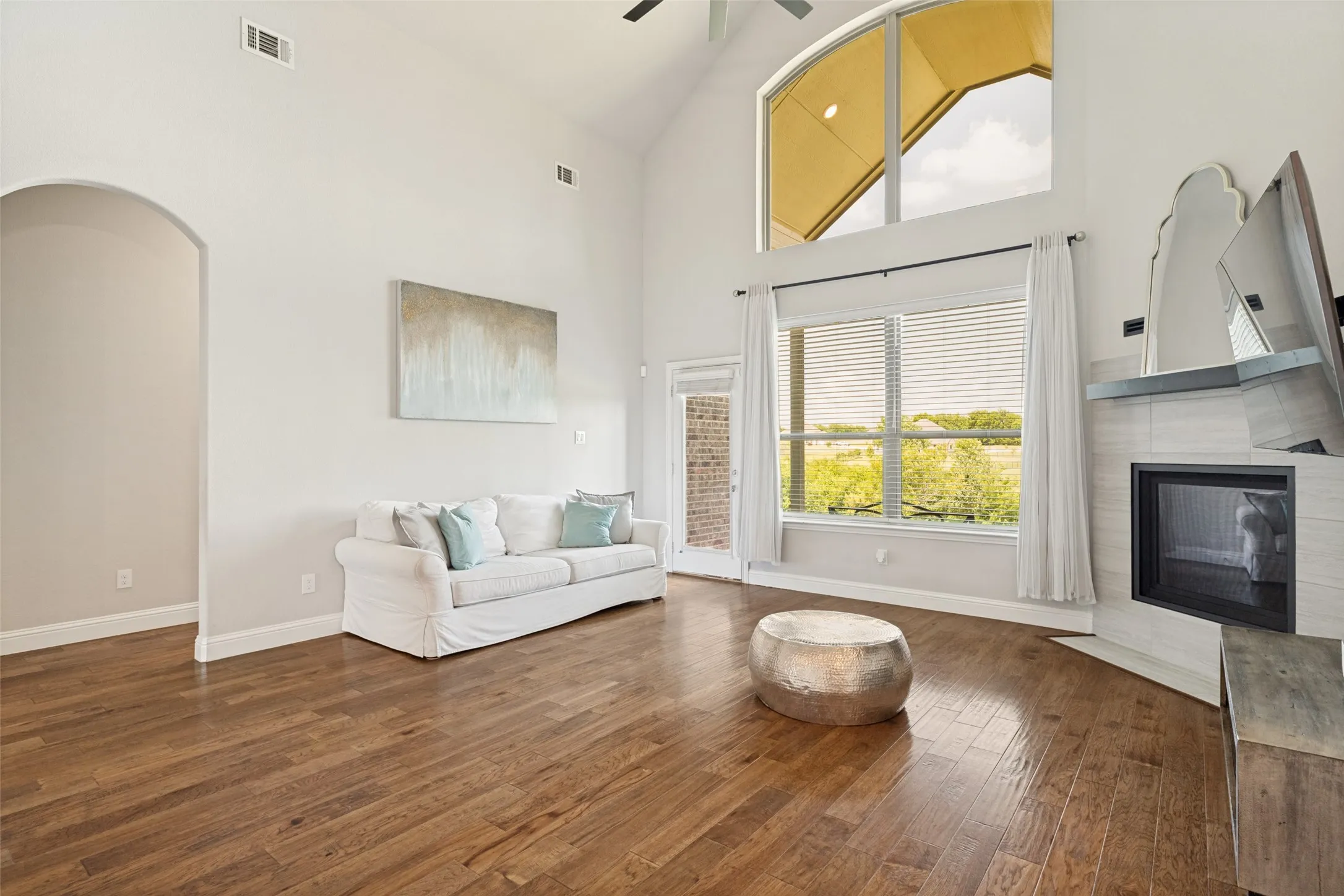 Single Family Residence For Sale in Collin County , 108 Fallen Oak Drive, Mc Kinney, Texas 75071, 4 Bedroom, 3 Bathroom, 3 Garage spaces, 2,772 Sqft, built in 2019, mls#21395462, Real Estate Agent in Mc Kinney, Homes For Sale in Collin county, Homes For Sale in Mc Kinney, Realtor in Mc Kinney Texas, Real Estate Brokerage Independent Realty Texas, Luminita Cordes Realtor