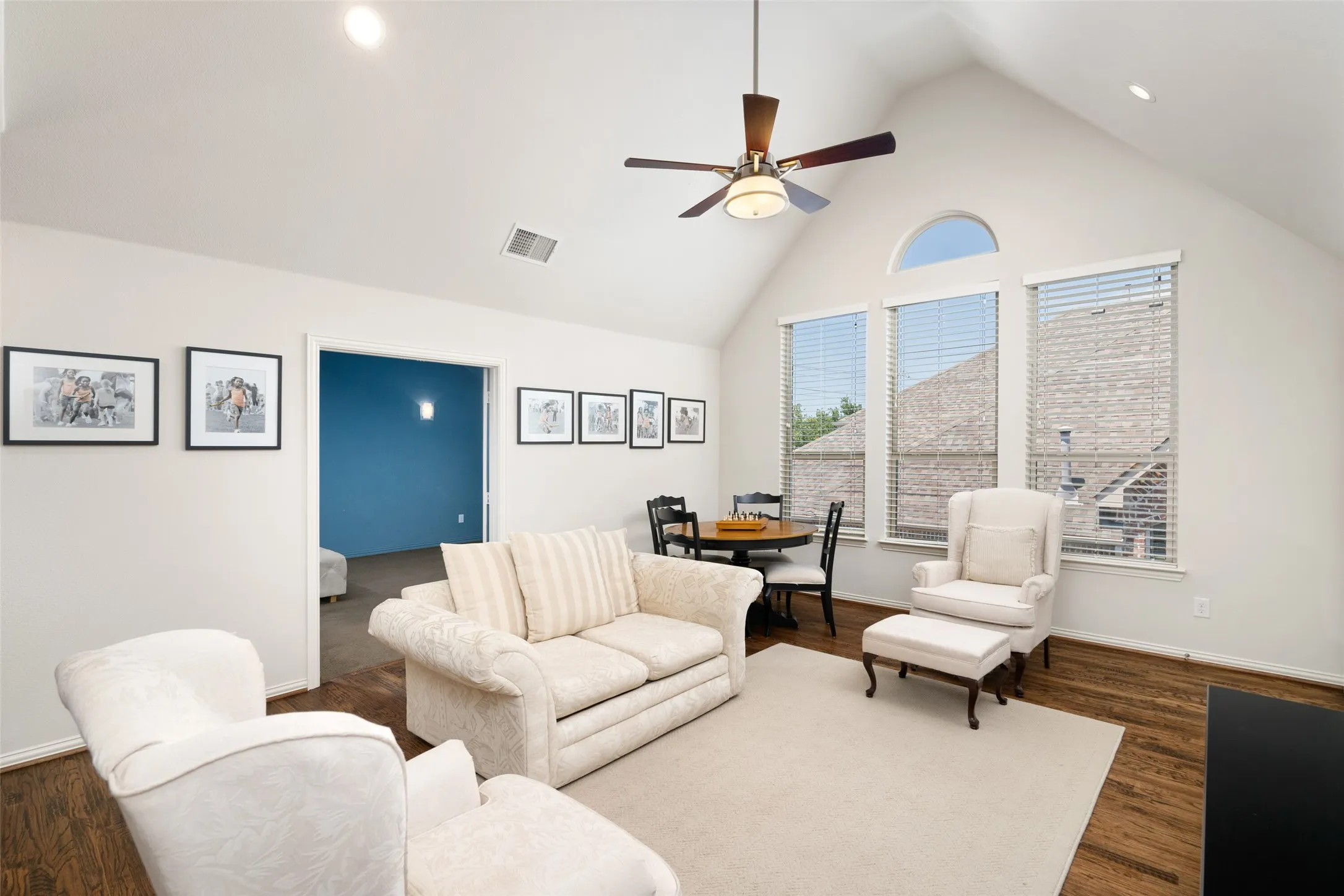 Single Family Residence For Rent in Denton County , 6313 Cobbie Creek Drive, Frisco, Texas 75034, 5 Bedroom, 5 Bathroom, 3 Garage spaces, 4,051 Sqft, built in 2014, mls#21395033, Real Estate Agent in Frisco, Homes For Rent in Denton county, Homes For Rent in Frisco, Realtor in Frisco Texas, Real Estate Brokerage Independent Realty Texas, Luminita Cordes Realtor