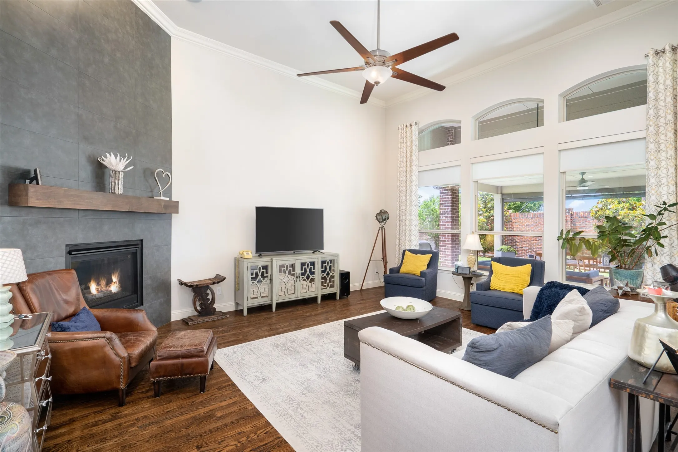Single Family Residence For Rent in Denton County , 6313 Cobbie Creek Drive, Frisco, Texas 75034, 5 Bedroom, 5 Bathroom, 3 Garage spaces, 4,051 Sqft, built in 2014, mls#21395033, Real Estate Agent in Frisco, Homes For Rent in Denton county, Homes For Rent in Frisco, Realtor in Frisco Texas, Real Estate Brokerage Independent Realty Texas, Luminita Cordes Realtor