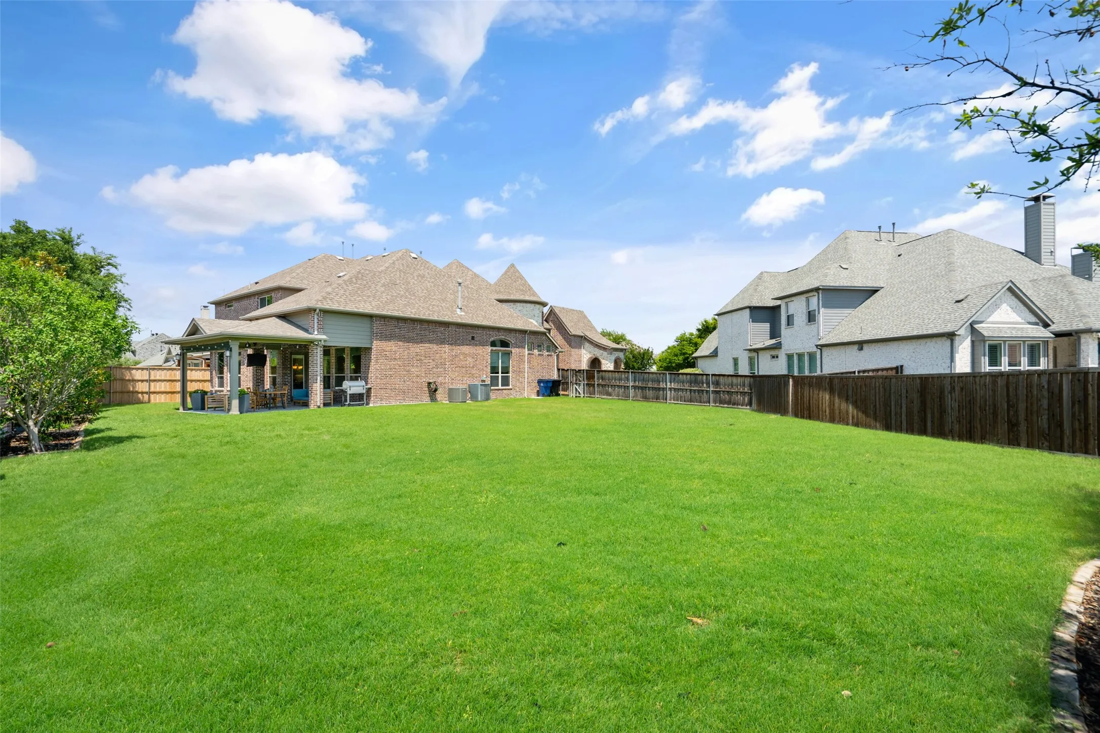 Single Family Residence For Rent in Denton County , 6313 Cobbie Creek Drive, Frisco, Texas 75034, 5 Bedroom, 5 Bathroom, 3 Garage spaces, 4,051 Sqft, built in 2014, mls#21395033, Real Estate Agent in Frisco, Homes For Rent in Denton county, Homes For Rent in Frisco, Realtor in Frisco Texas, Real Estate Brokerage Independent Realty Texas, Luminita Cordes Realtor