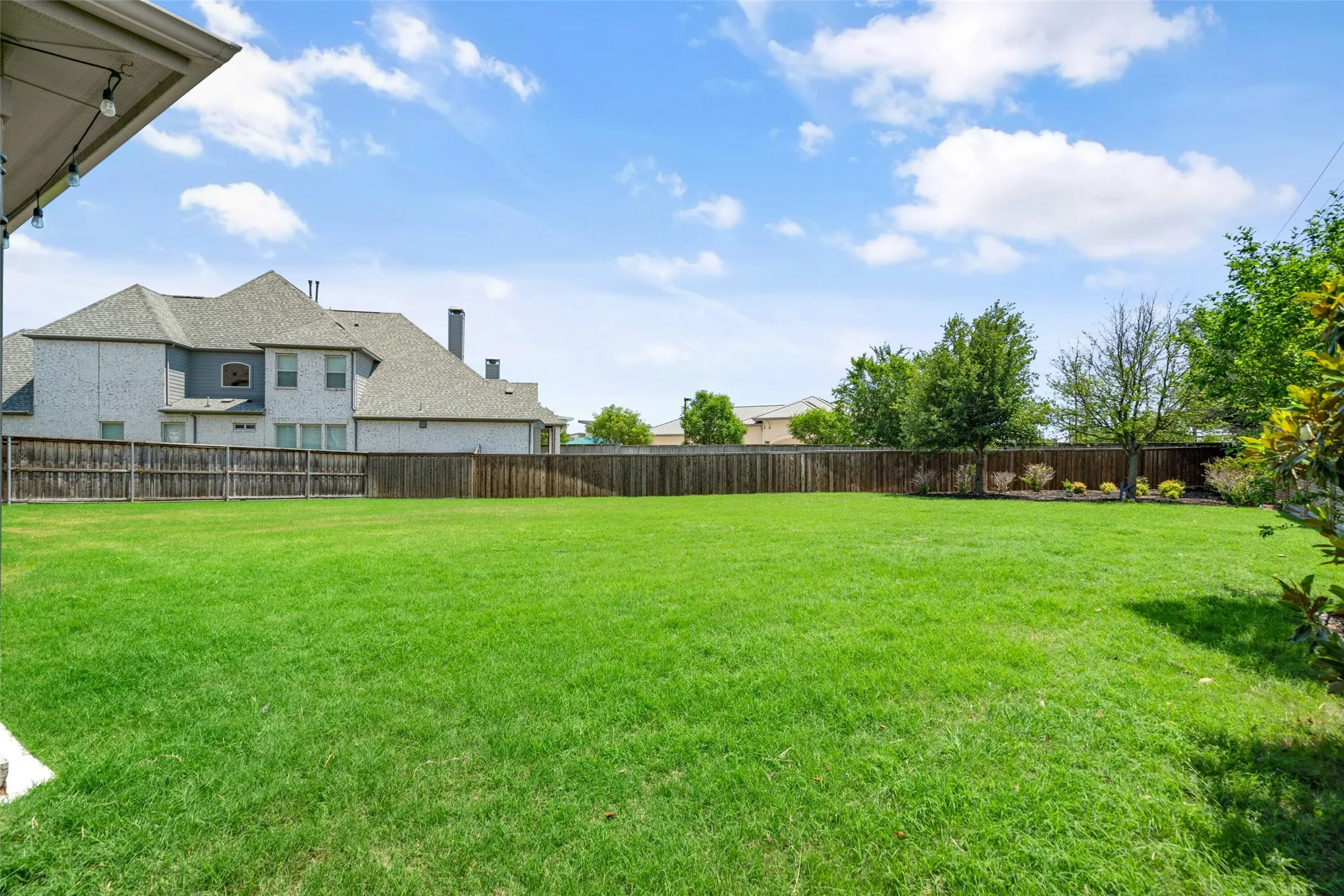 Single Family Residence For Rent in Denton County , 6313 Cobbie Creek Drive, Frisco, Texas 75034, 5 Bedroom, 5 Bathroom, 3 Garage spaces, 4,051 Sqft, built in 2014, mls#21395033, Real Estate Agent in Frisco, Homes For Rent in Denton county, Homes For Rent in Frisco, Realtor in Frisco Texas, Real Estate Brokerage Independent Realty Texas, Luminita Cordes Realtor
