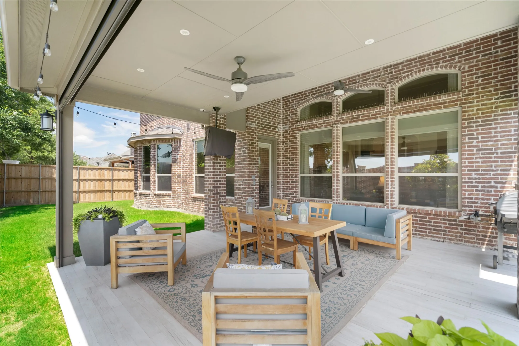 Single Family Residence For Rent in Denton County , 6313 Cobbie Creek Drive, Frisco, Texas 75034, 5 Bedroom, 5 Bathroom, 3 Garage spaces, 4,051 Sqft, built in 2014, mls#21395033, Real Estate Agent in Frisco, Homes For Rent in Denton county, Homes For Rent in Frisco, Realtor in Frisco Texas, Real Estate Brokerage Independent Realty Texas, Luminita Cordes Realtor
