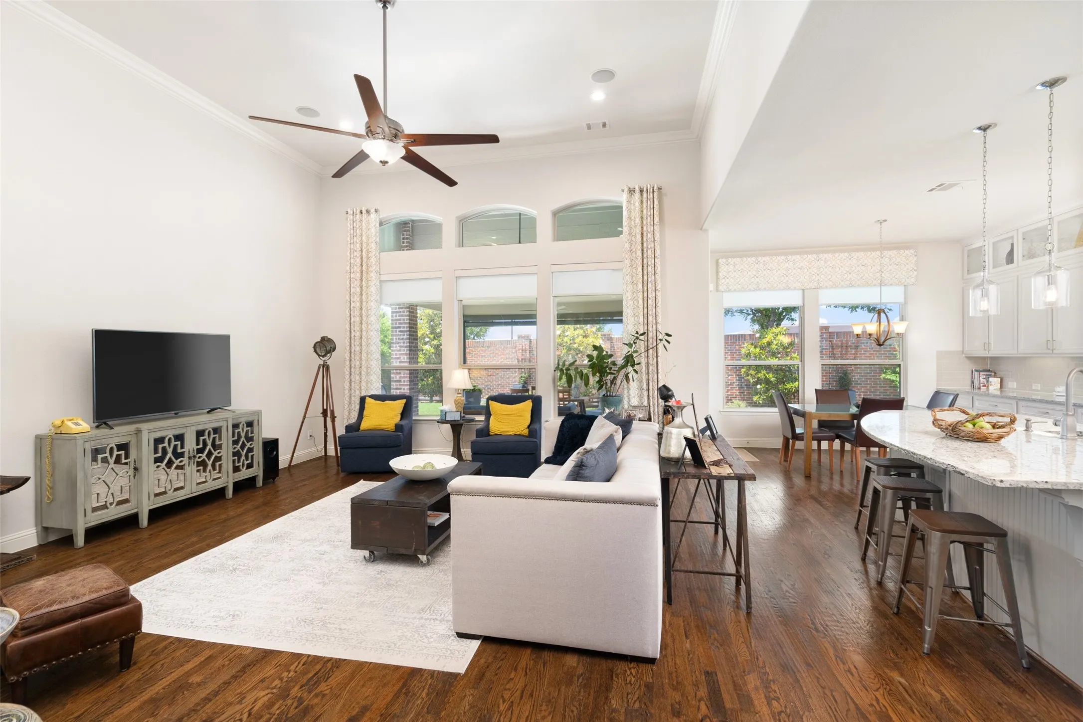 Single Family Residence For Rent in Denton County , 6313 Cobbie Creek Drive, Frisco, Texas 75034, 5 Bedroom, 5 Bathroom, 3 Garage spaces, 4,051 Sqft, built in 2014, mls#21395033, Real Estate Agent in Frisco, Homes For Rent in Denton county, Homes For Rent in Frisco, Realtor in Frisco Texas, Real Estate Brokerage Independent Realty Texas, Luminita Cordes Realtor