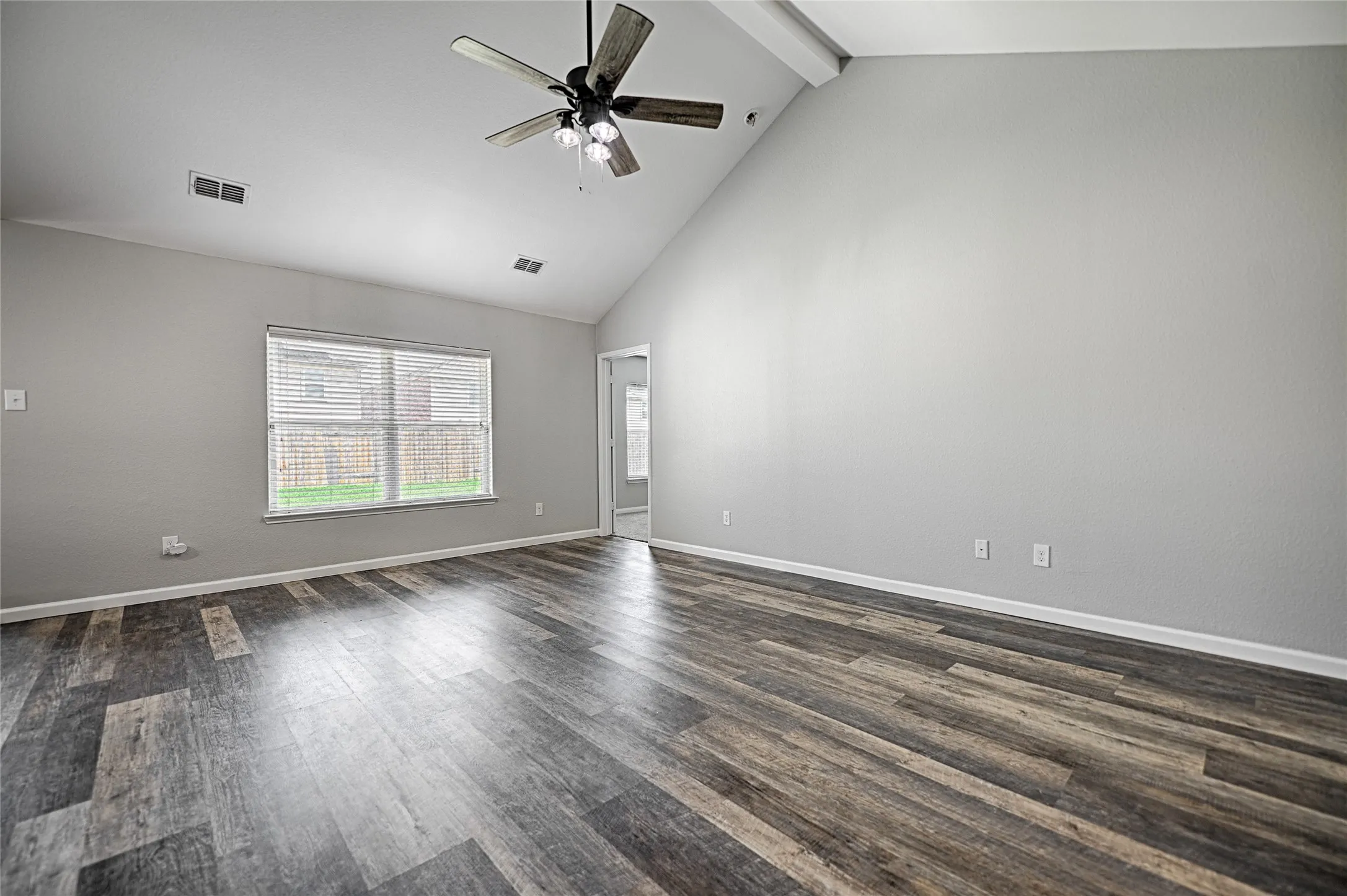 Single Family Residence For Rent in Collin County , 129 Lamont Road, Anna, Texas 75409, 4 Bedroom, 2 Bathroom, 2 Garage spaces, 1,656 Sqft, built in 2018, mls#21395780, Real Estate Agent in Anna, Homes For Rent in Collin county, Homes For Rent in Anna, Realtor in Anna Texas, Real Estate Brokerage Independent Realty Texas, Luminita Cordes Realtor