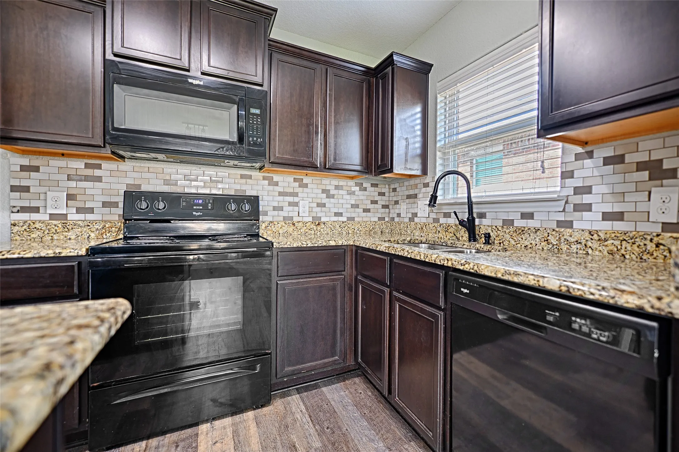 Single Family Residence For Rent in Collin County , 129 Lamont Road, Anna, Texas 75409, 4 Bedroom, 2 Bathroom, 2 Garage spaces, 1,656 Sqft, built in 2018, mls#21395780, Real Estate Agent in Anna, Homes For Rent in Collin county, Homes For Rent in Anna, Realtor in Anna Texas, Real Estate Brokerage Independent Realty Texas, Luminita Cordes Realtor