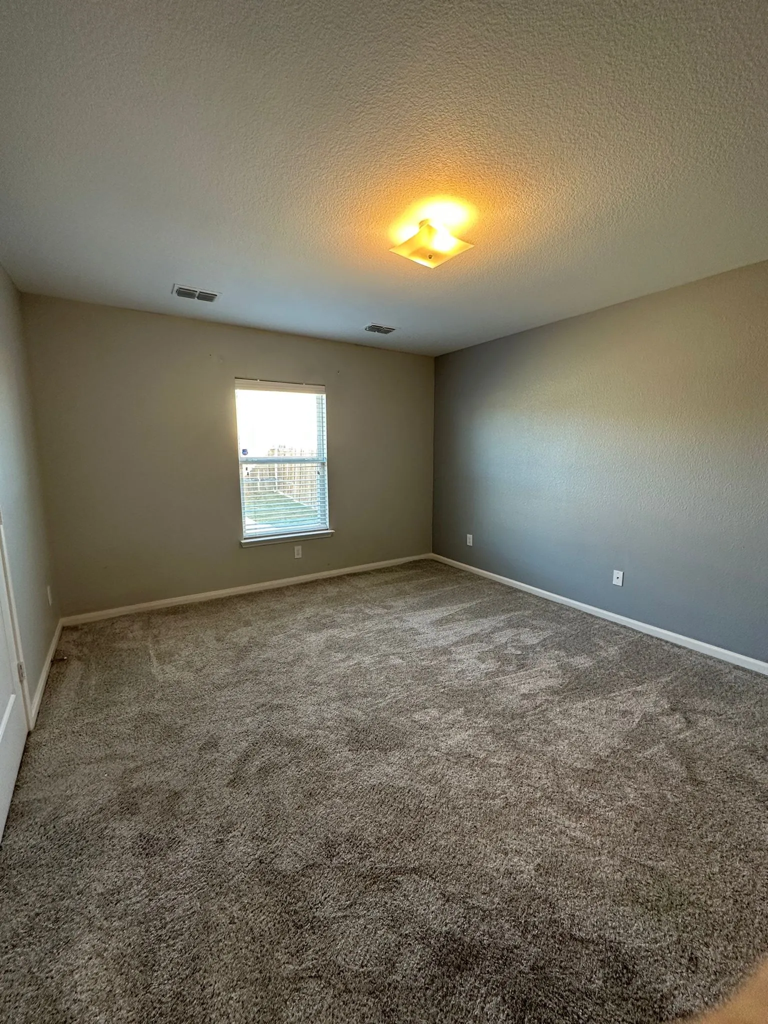Single Family Residence For Rent in Collin County , 129 Lamont Road, Anna, Texas 75409, 4 Bedroom, 2 Bathroom, 2 Garage spaces, 1,656 Sqft, built in 2018, mls#21395780, Real Estate Agent in Anna, Homes For Rent in Collin county, Homes For Rent in Anna, Realtor in Anna Texas, Real Estate Brokerage Independent Realty Texas, Luminita Cordes Realtor